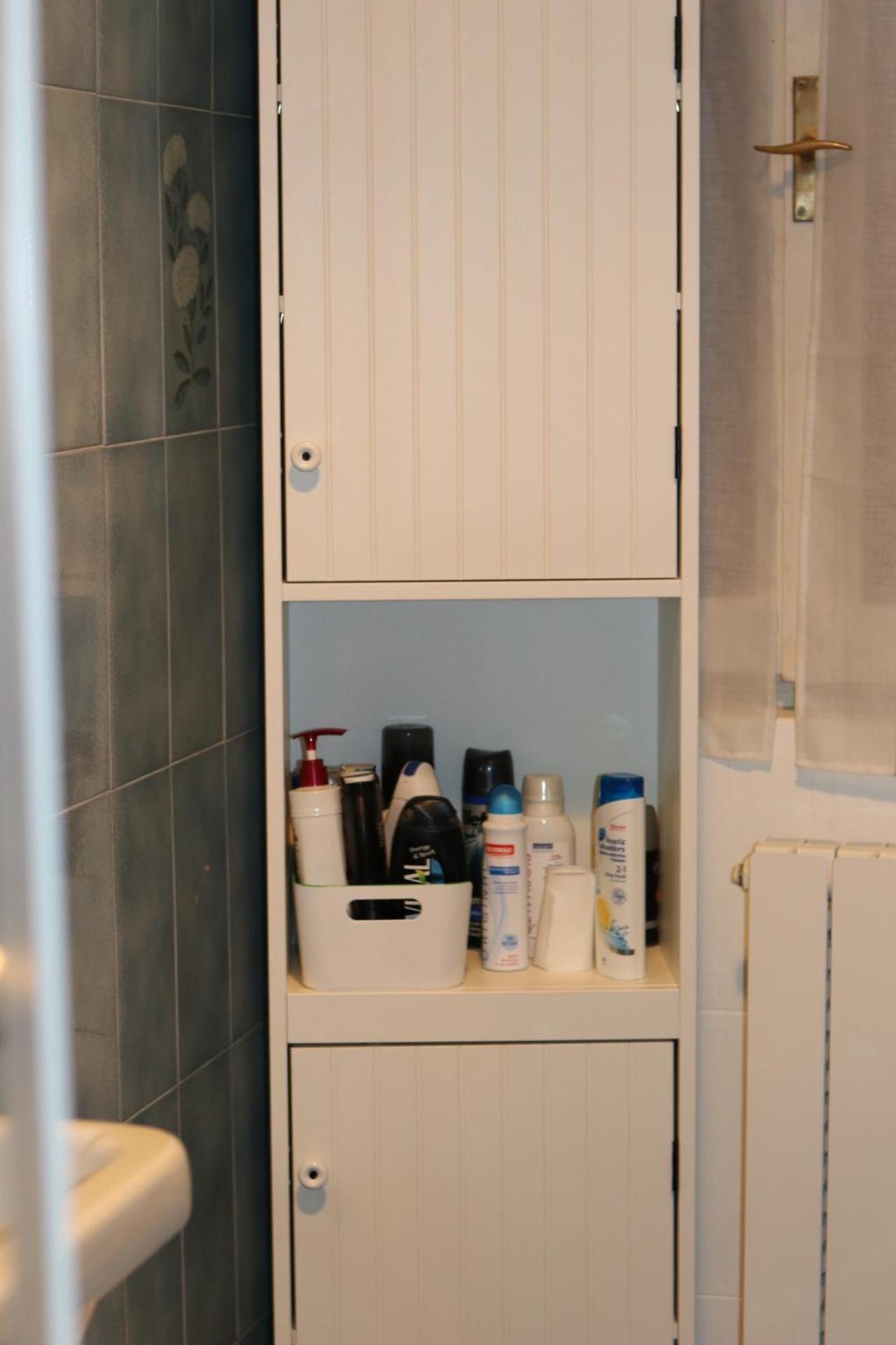Double Room with Shared Bathroom photo 2