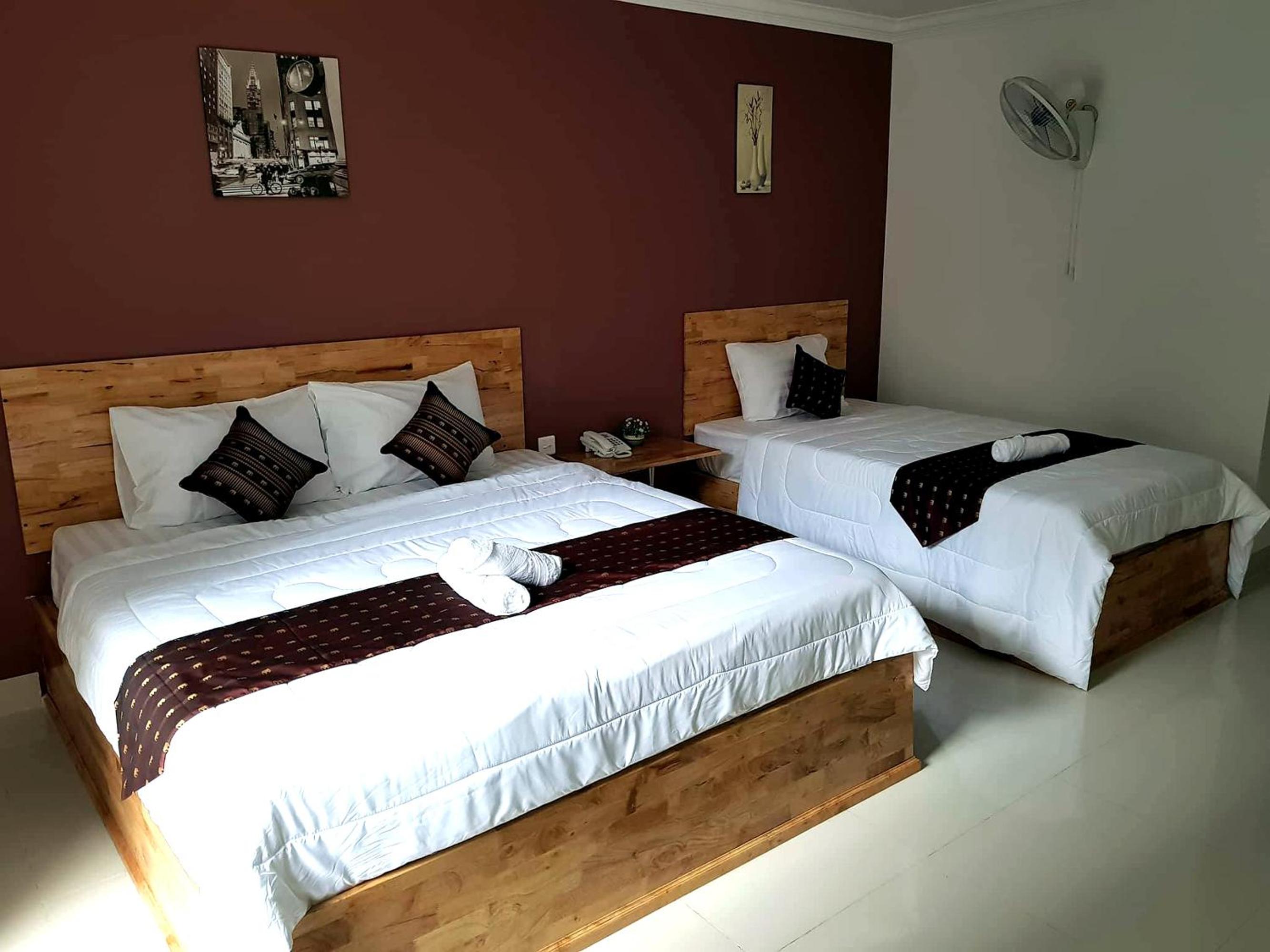 Deluxe Twin Room photo 2