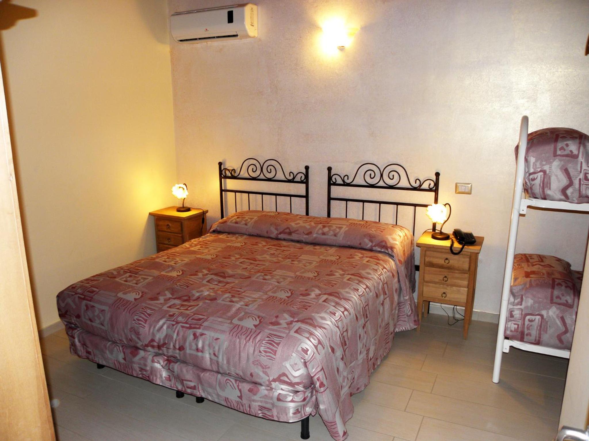 Double or Twin Room photo 3