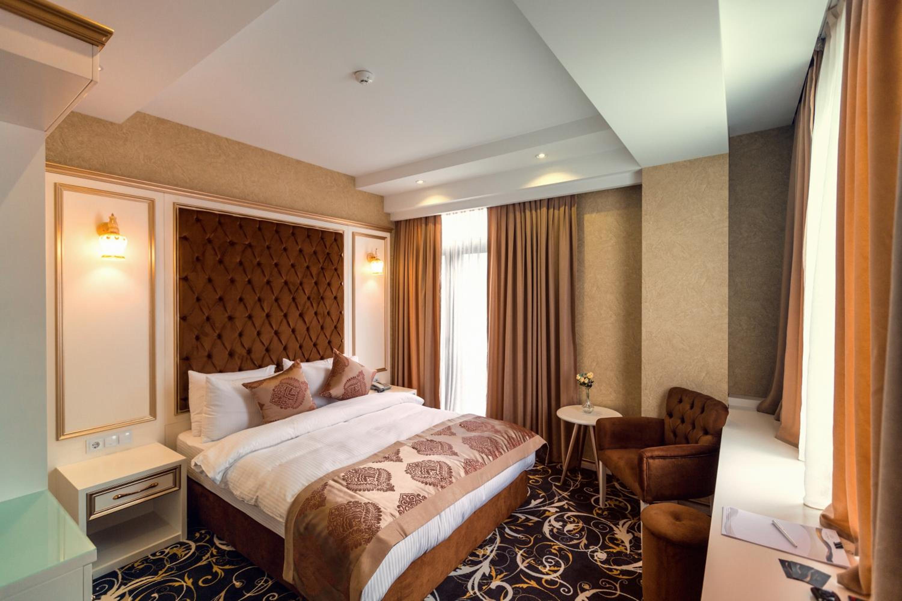 Superior Double Room - Photo 2