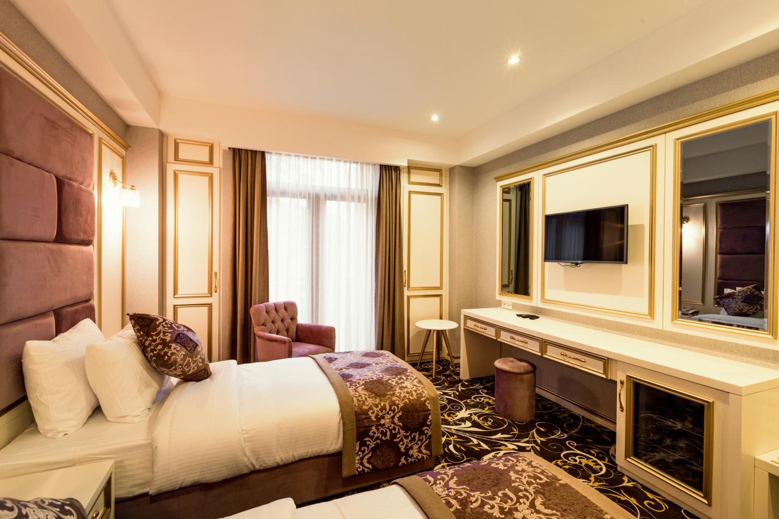 Superior Triple Room - Photo 2