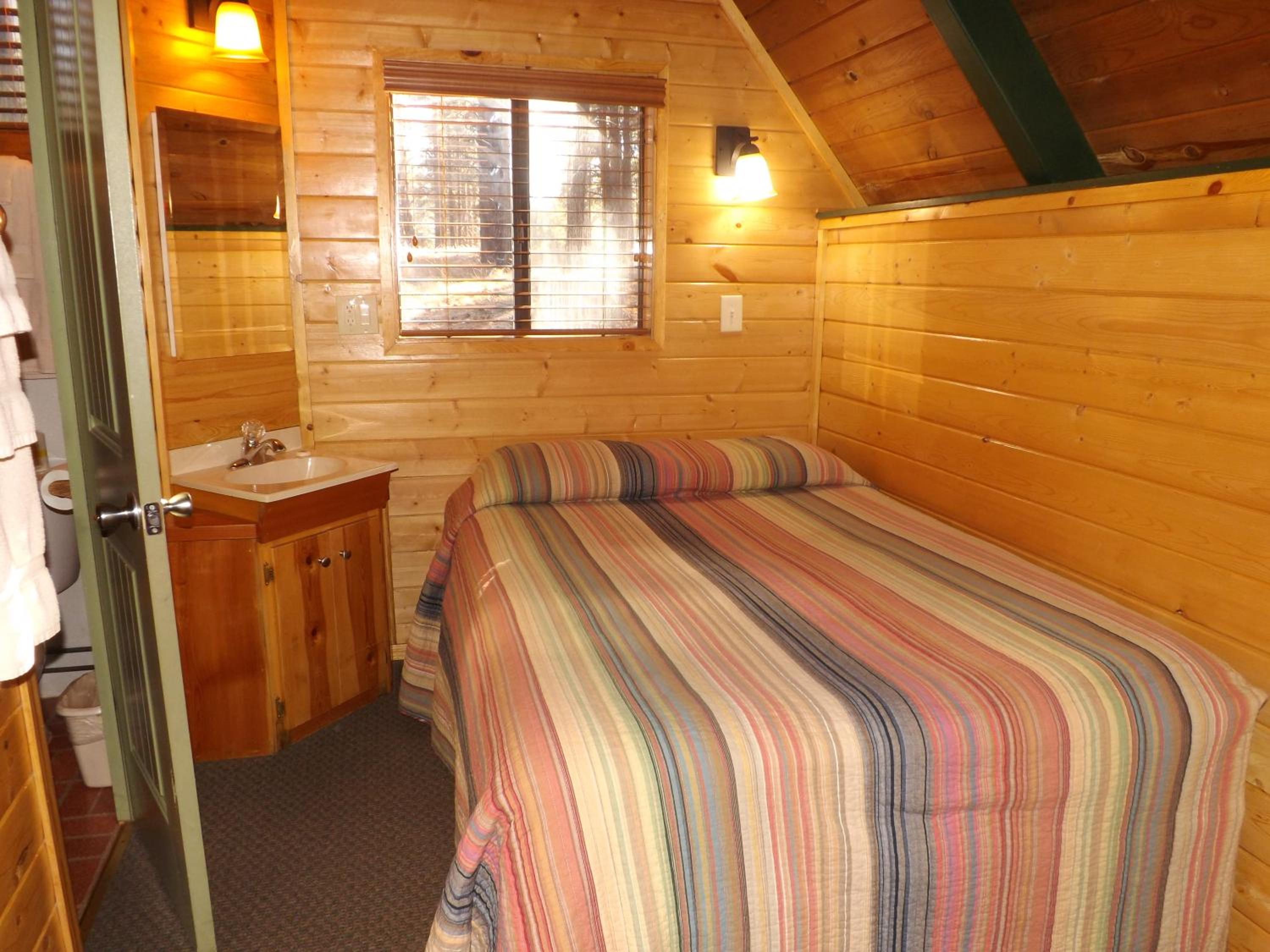 Cabin 11 photo 1