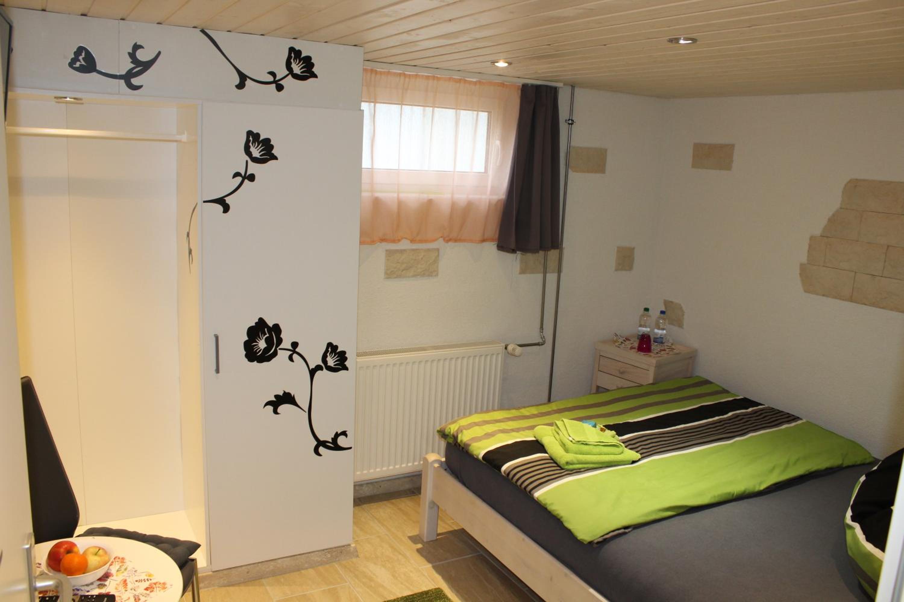 Double Room 5 photo 1