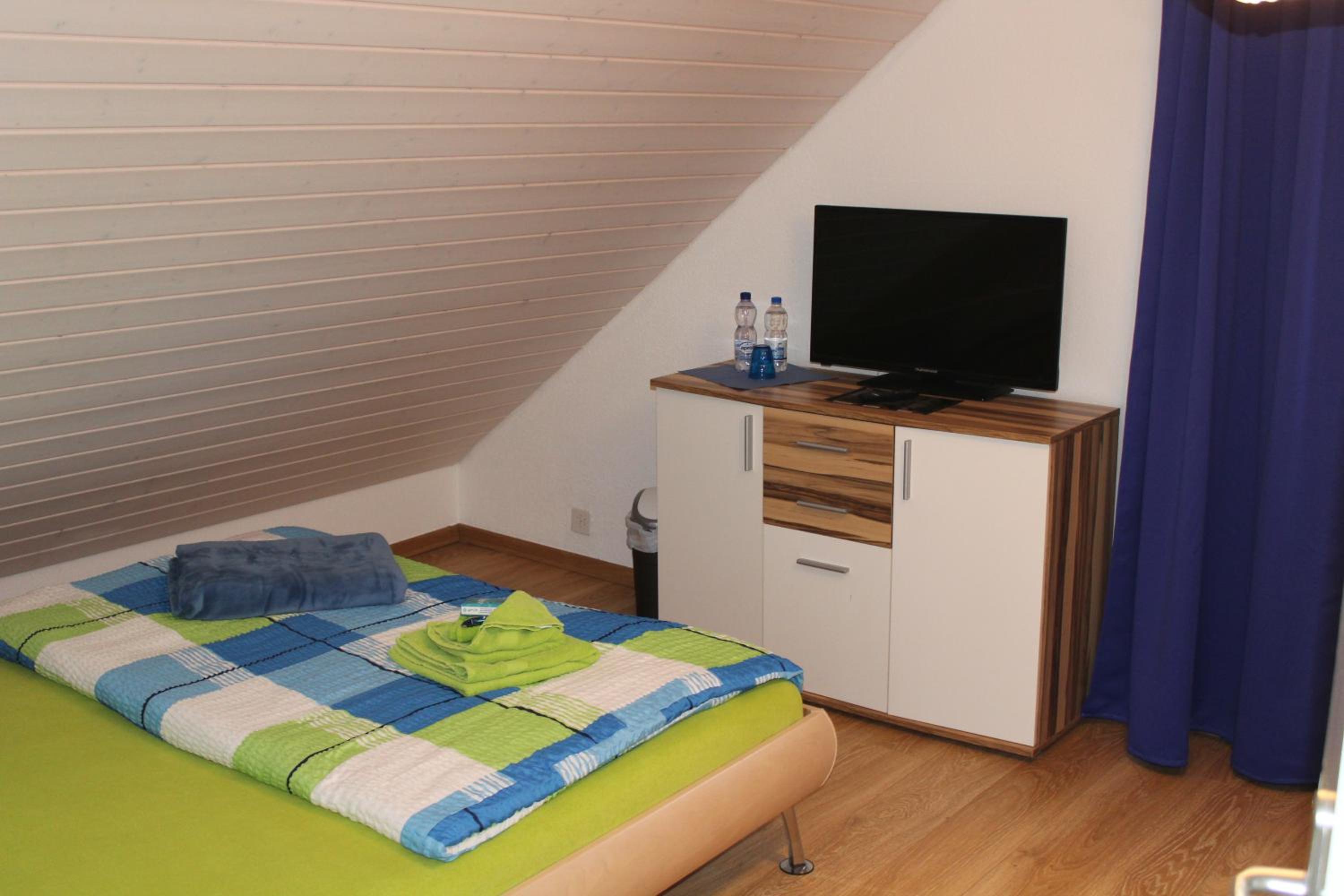 Double Room 1 photo 3