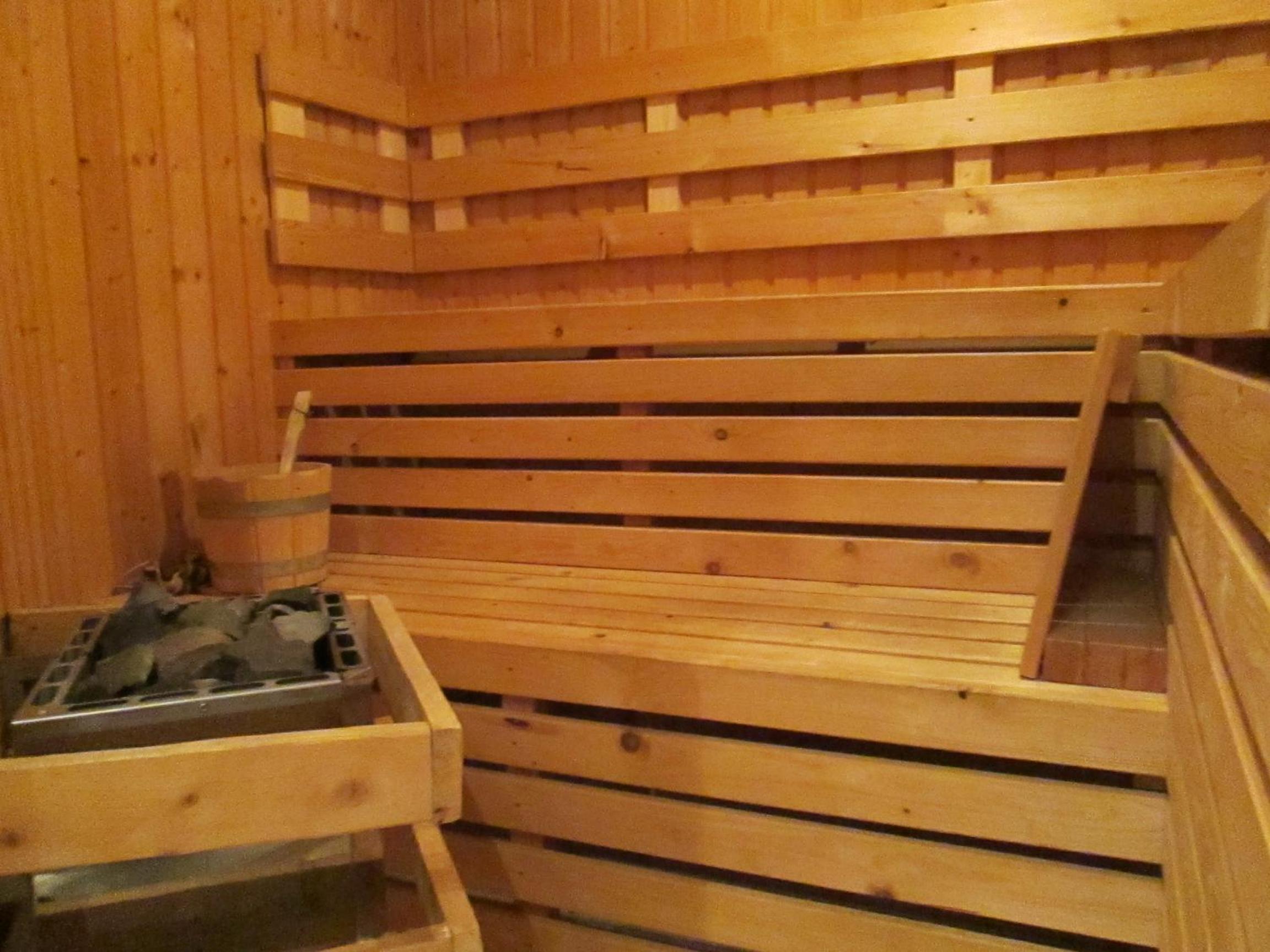 Apartment with Sauna - Photo 16