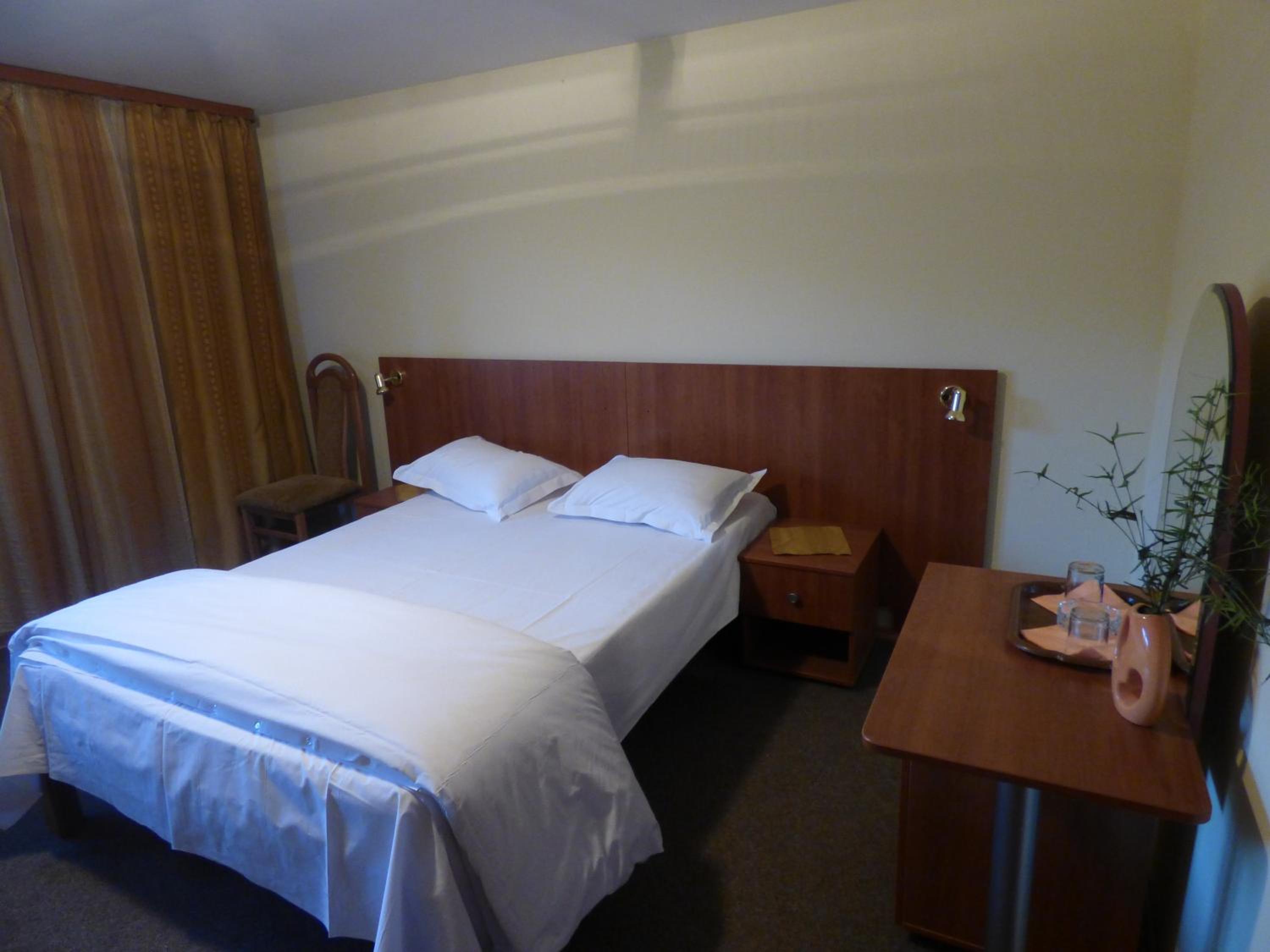 Double Room - Photo 6