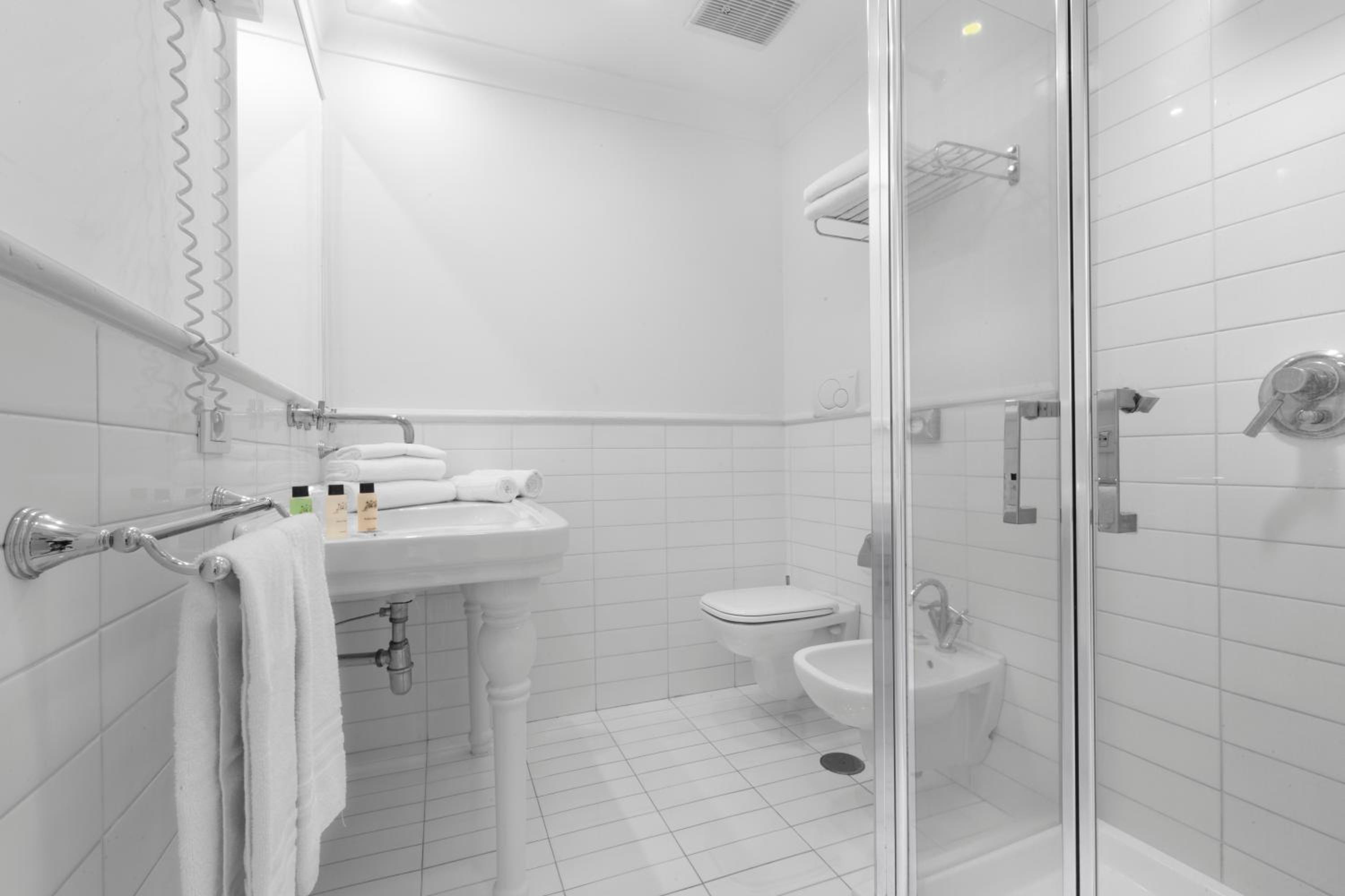 Superior Double or Twin Room with Sea View - Photo 12