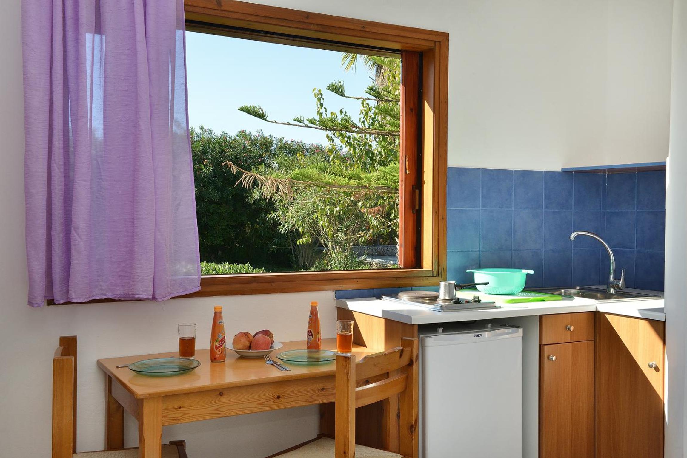 One-Bedroom Apartment - Photo 17