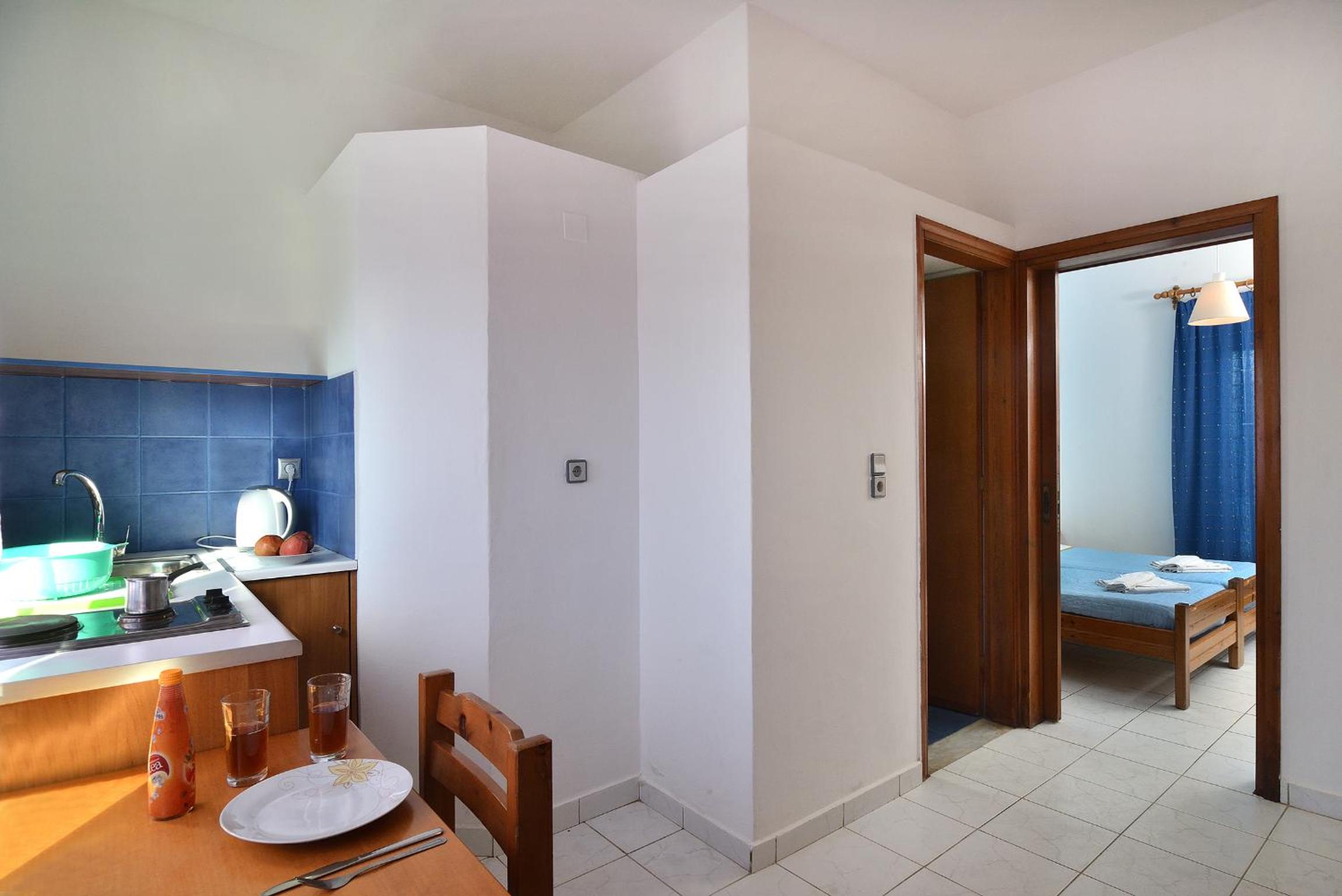 One-Bedroom Apartment - Photo 15
