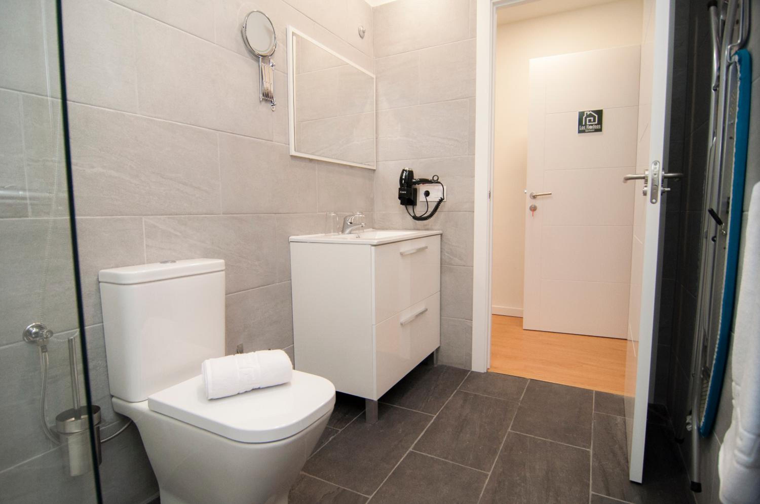 Apartment - Photo 4
