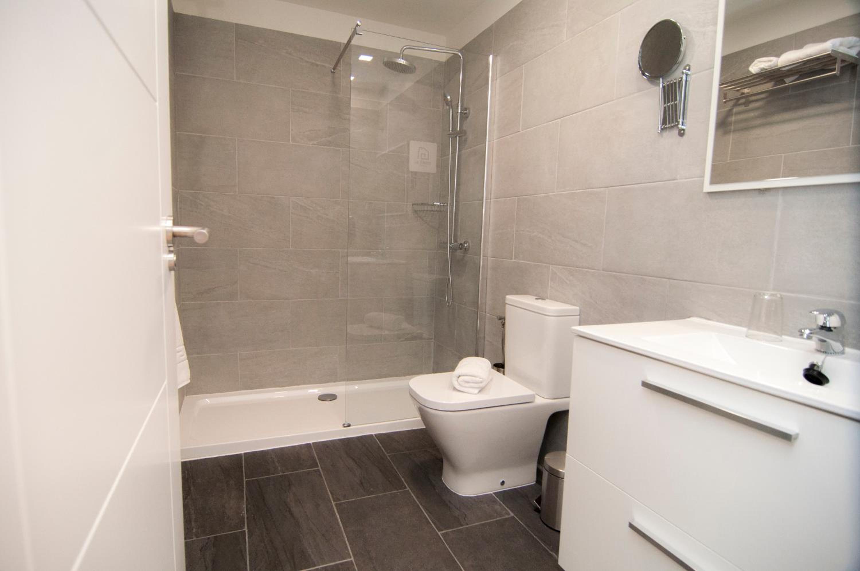 Apartment - Photo 5