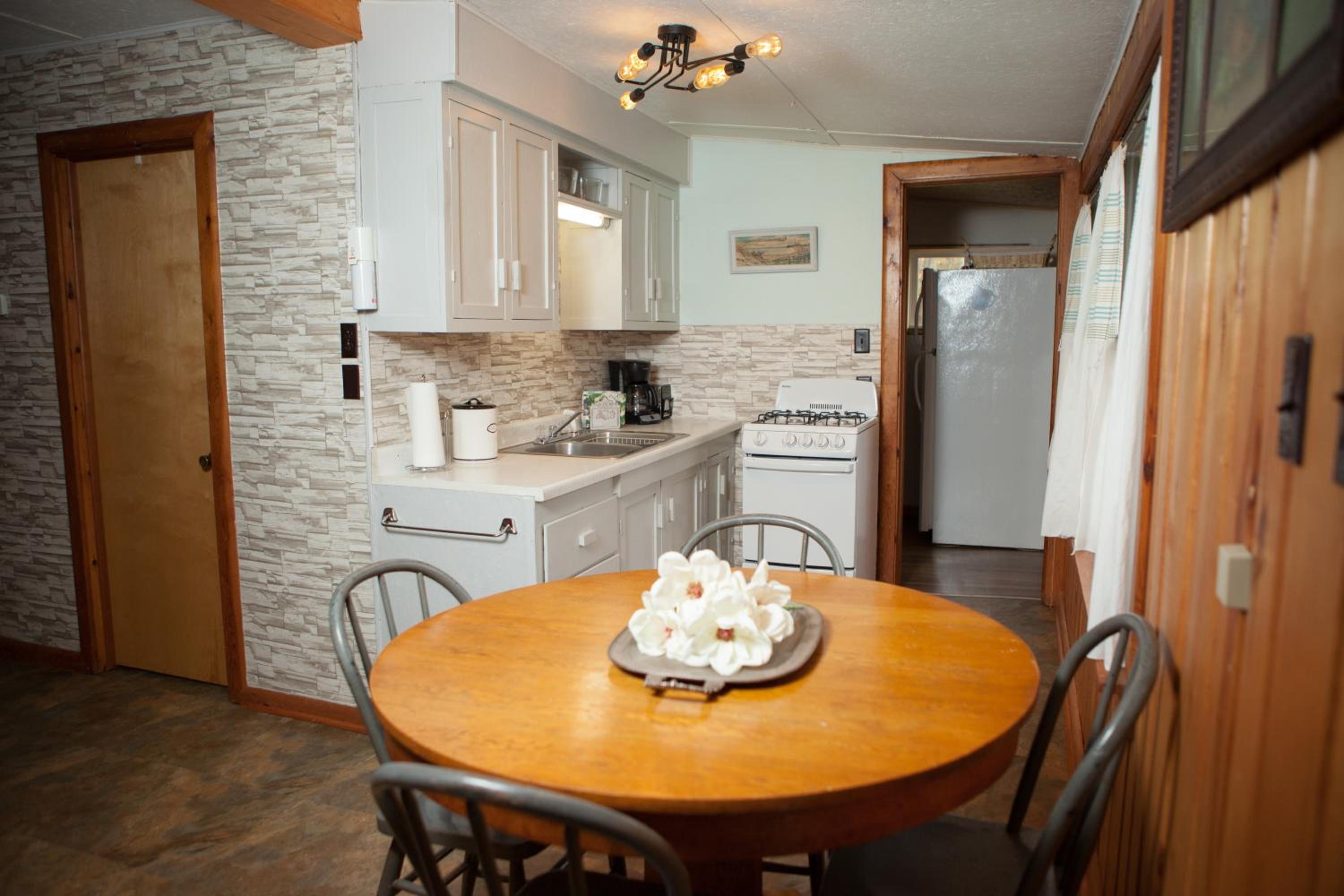 Two-Bedroom LG Cottage 2 photo 2