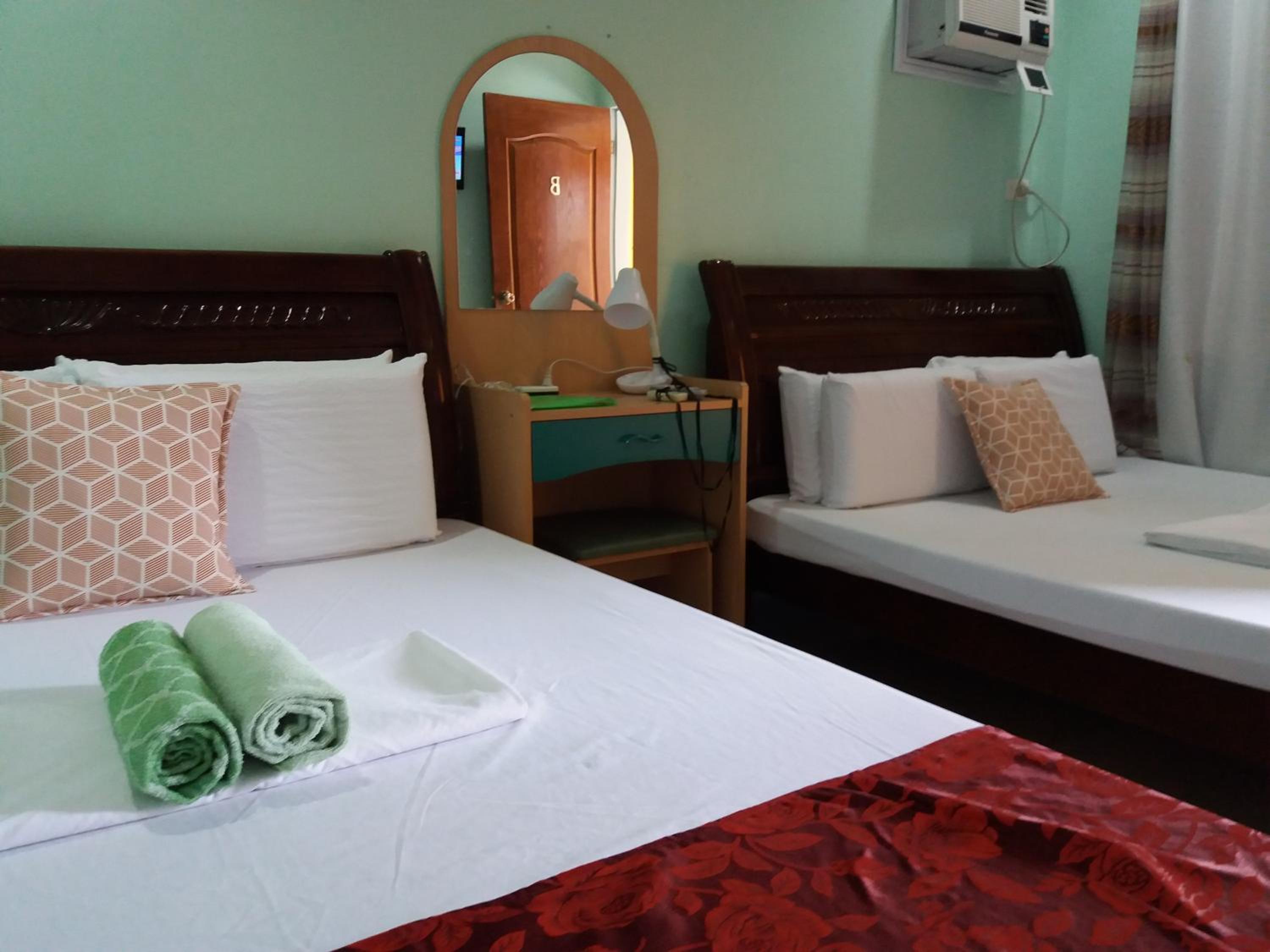 Quadruple Room with Terrace - Photo 6