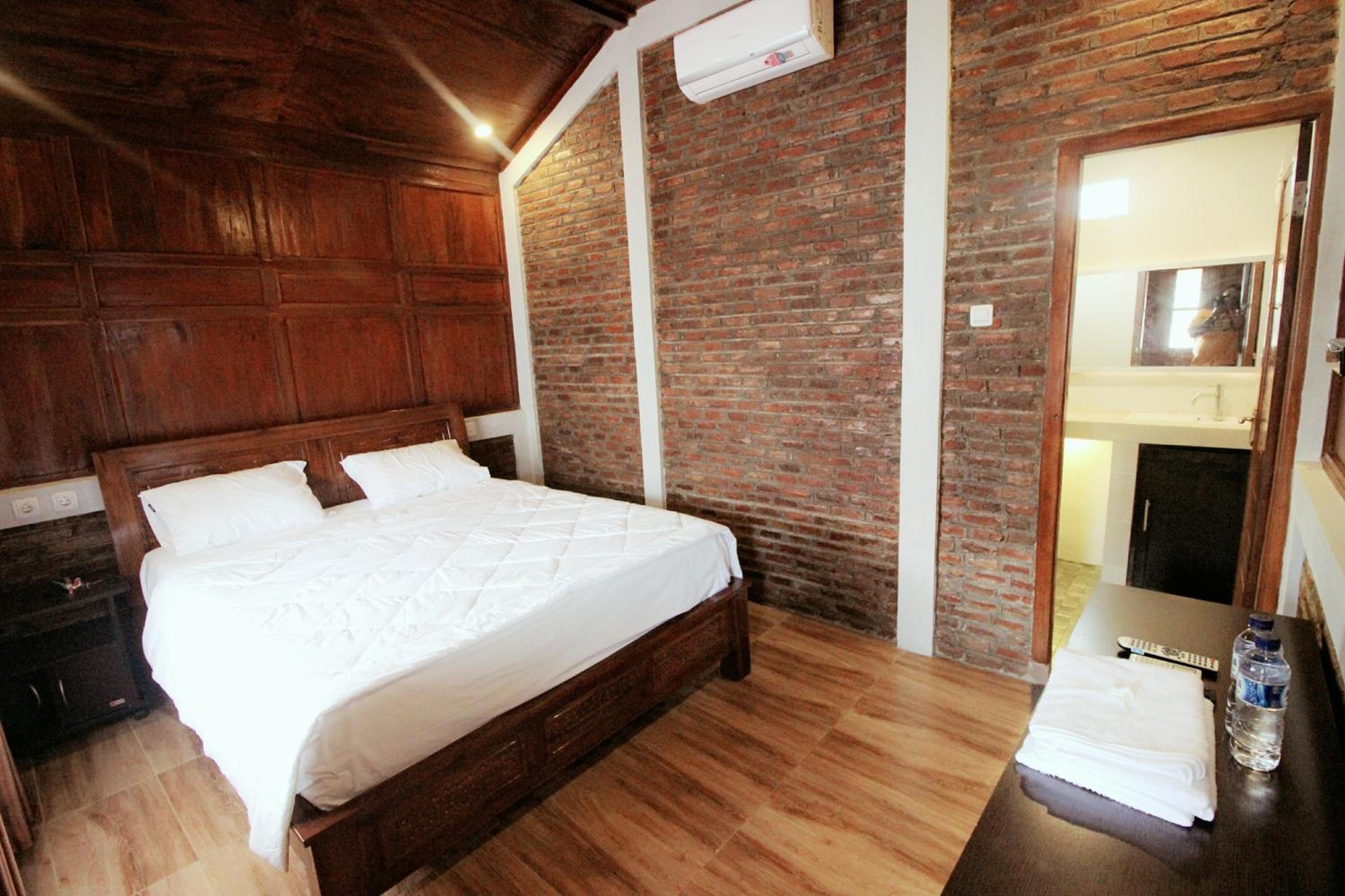 Budget Double Room photo 1