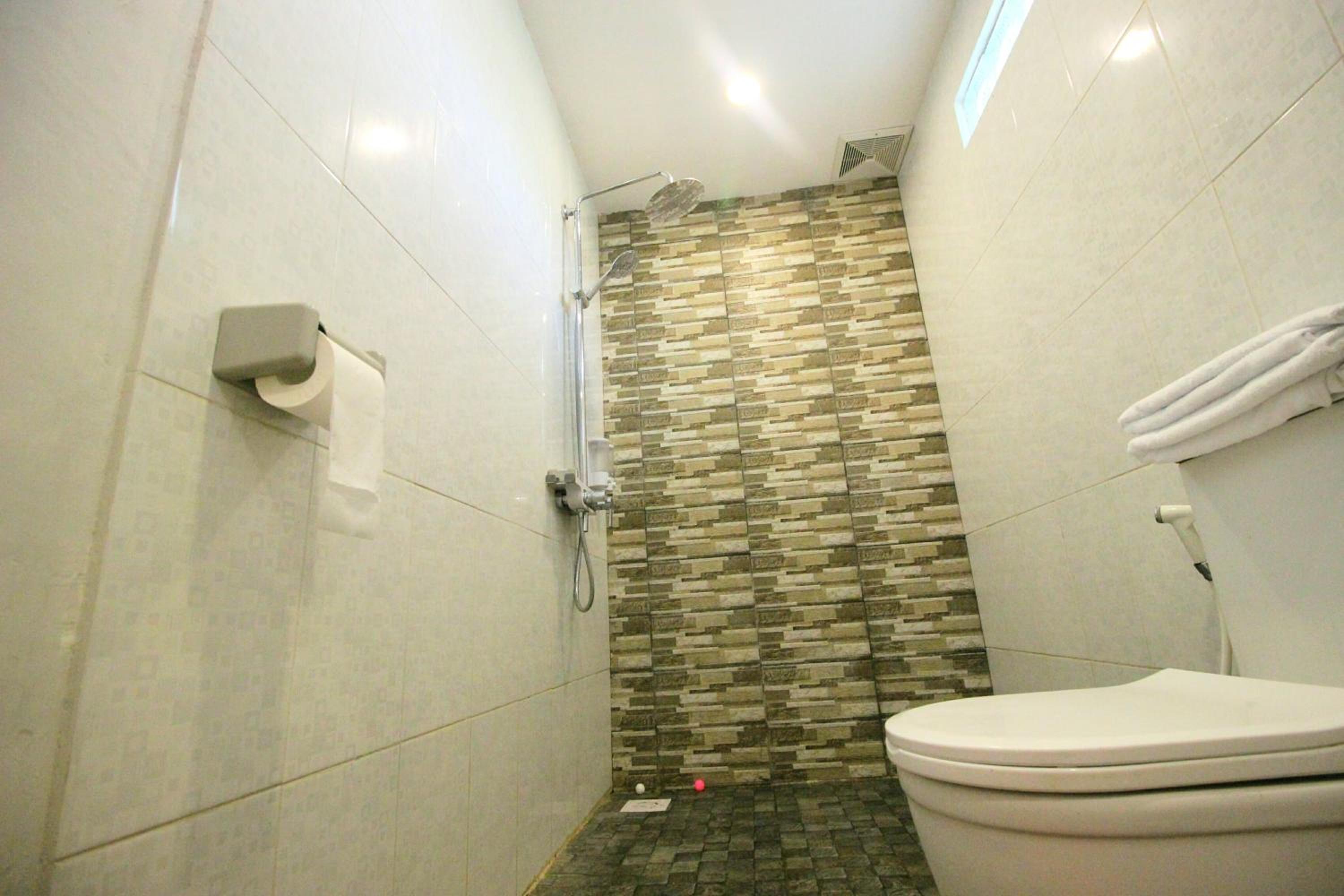 Budget Double Room photo 3