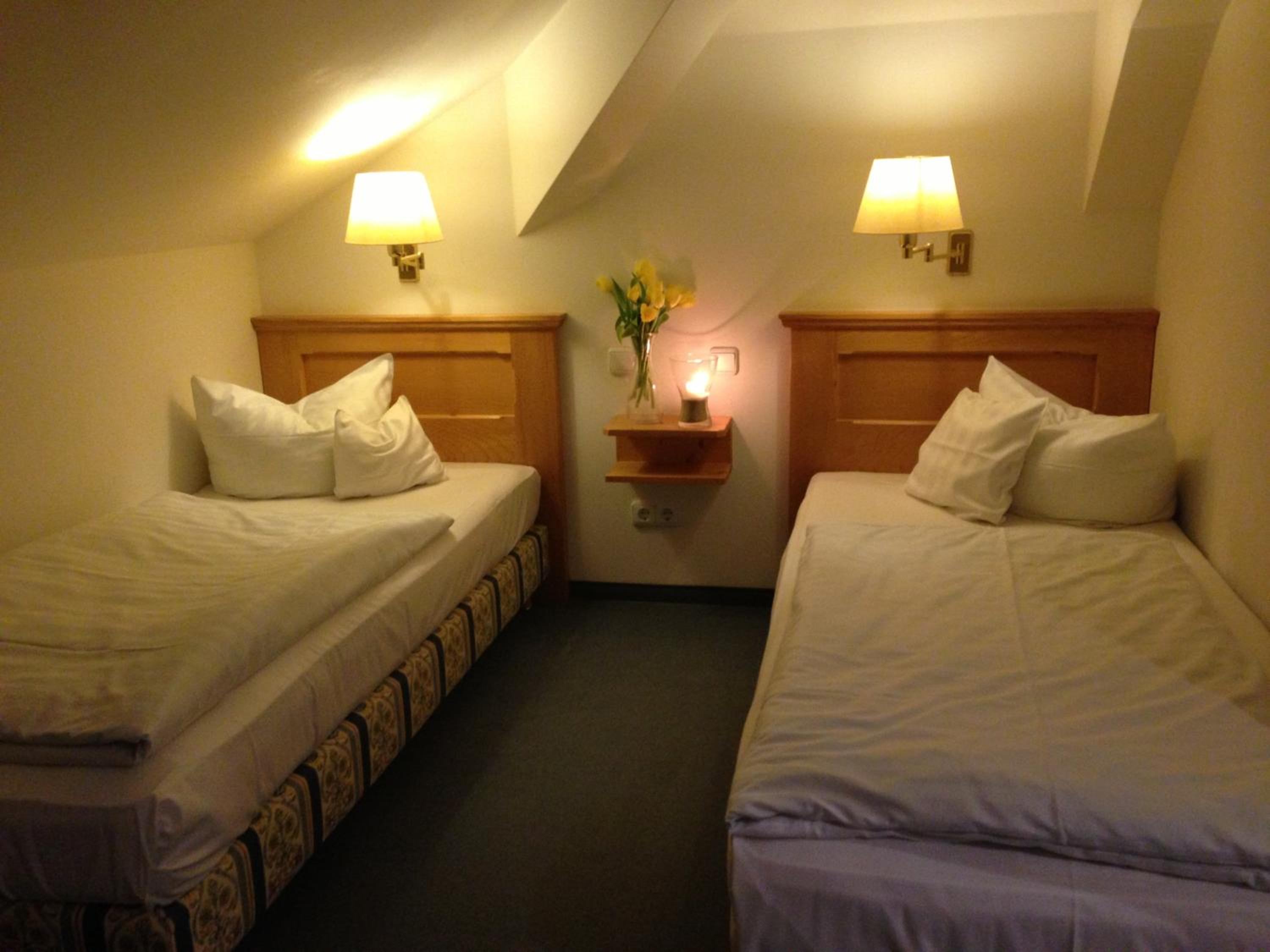 Double or Twin Room photo 3