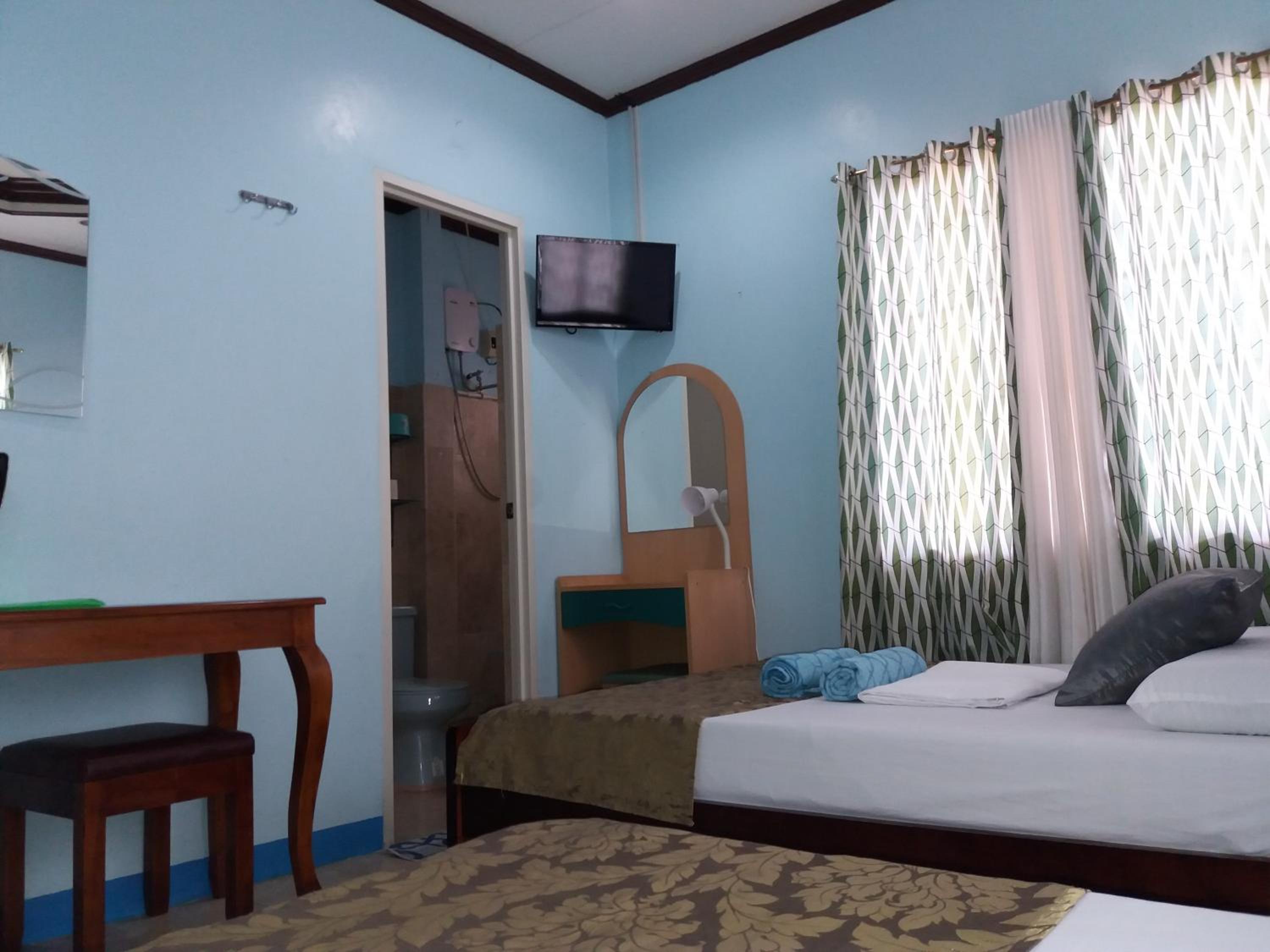 Quadruple Room with Terrace - Photo 17