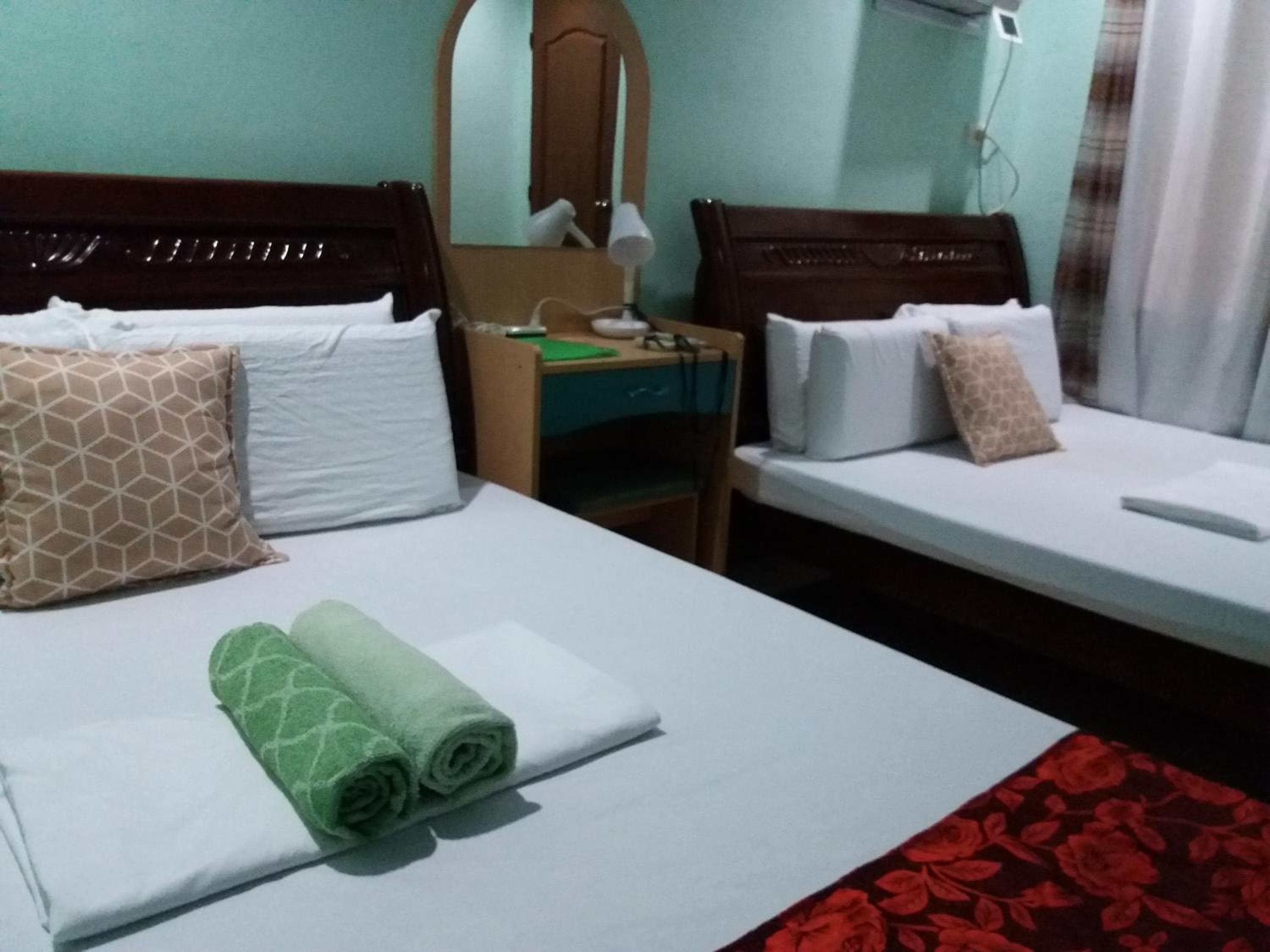 Quadruple Room with Terrace - Photo 18