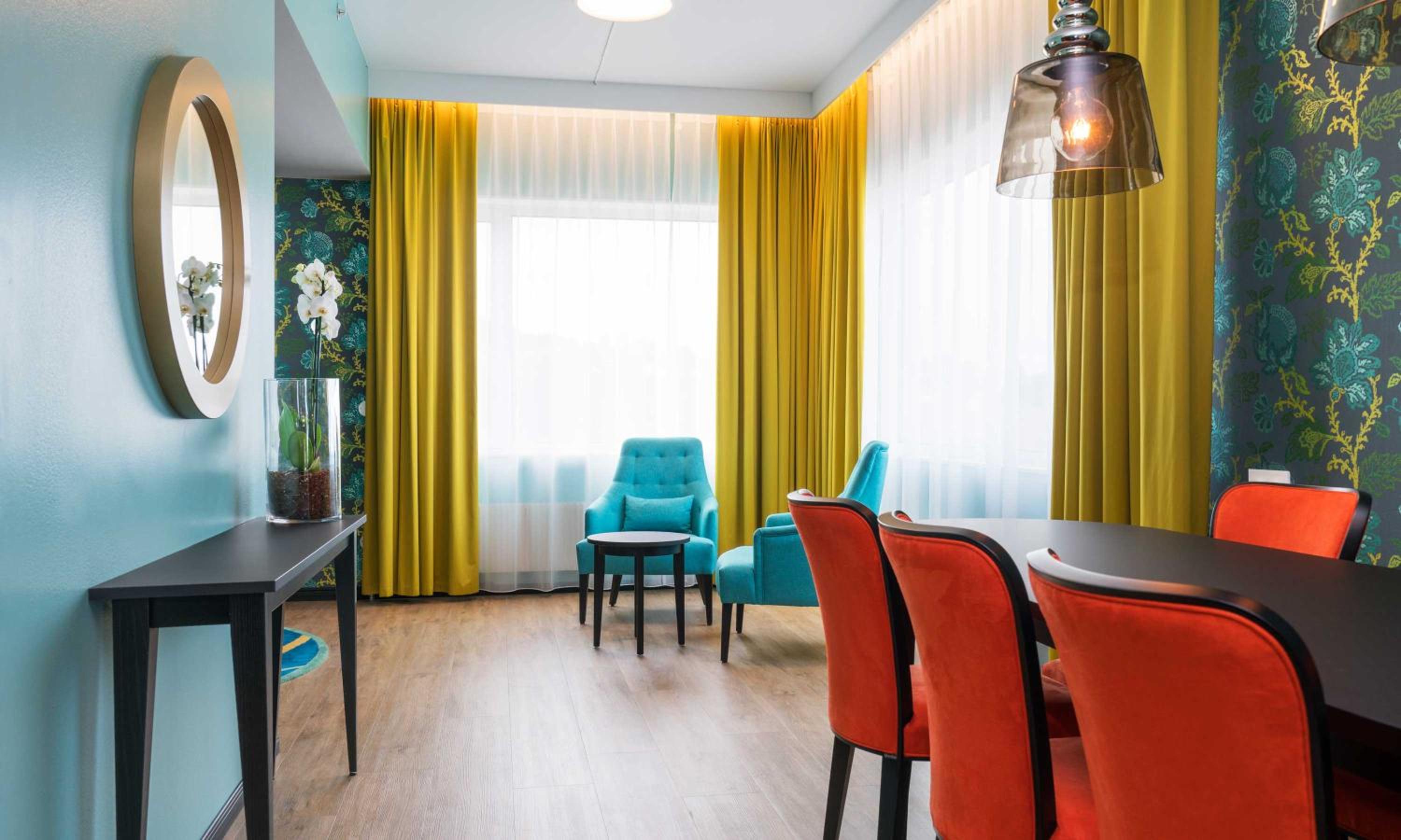 Suite - Photo 7