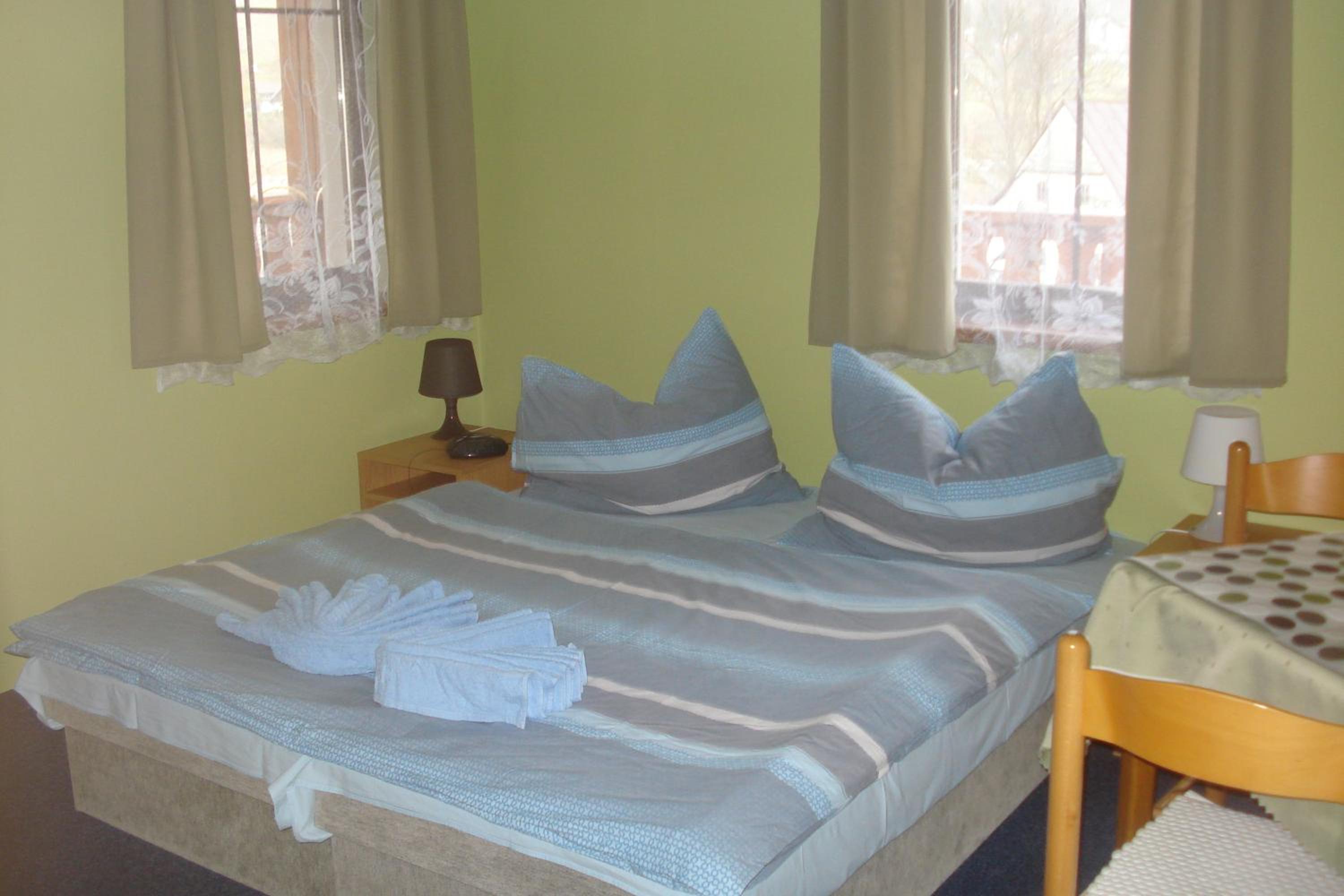 Studio (4 Adults) photo 1