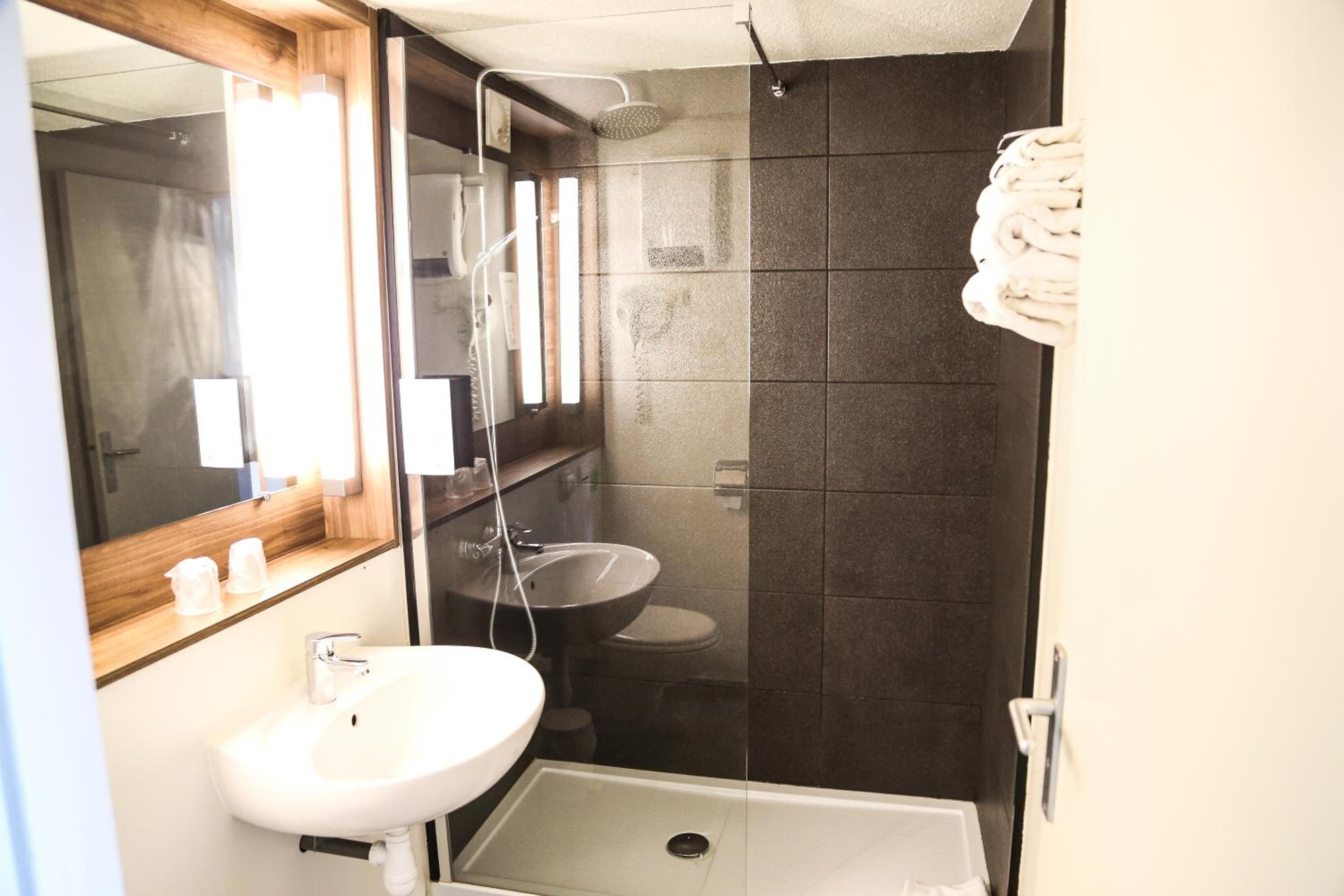 Double Room - Photo 4