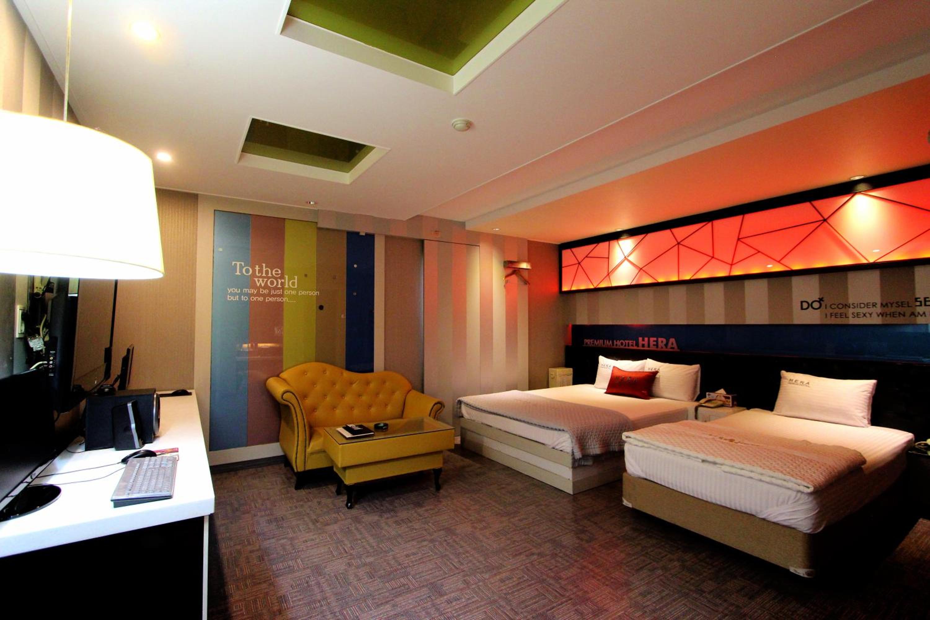 Superior Twin Room - Photo 8