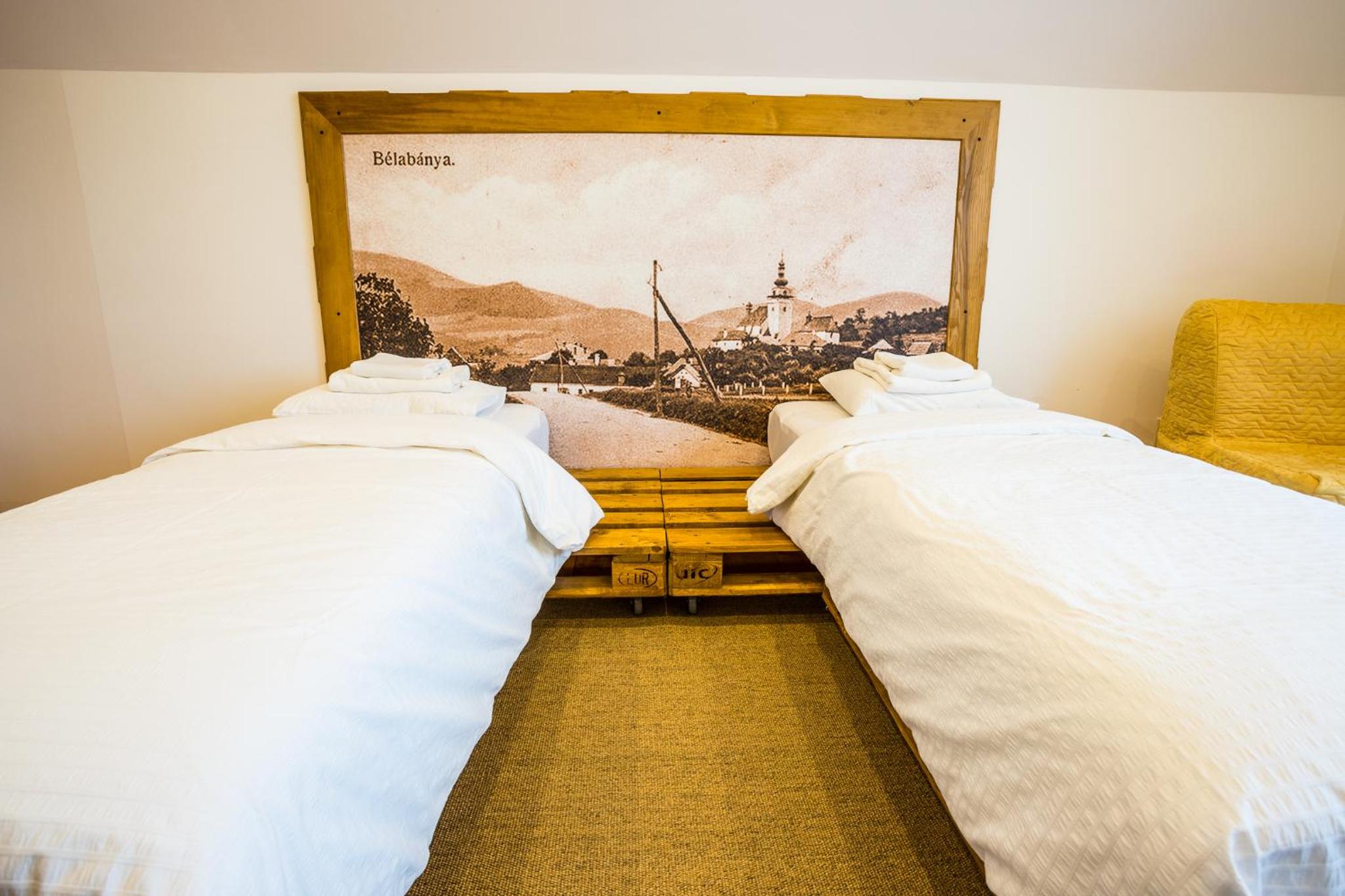 Large Double Room - Photo 13