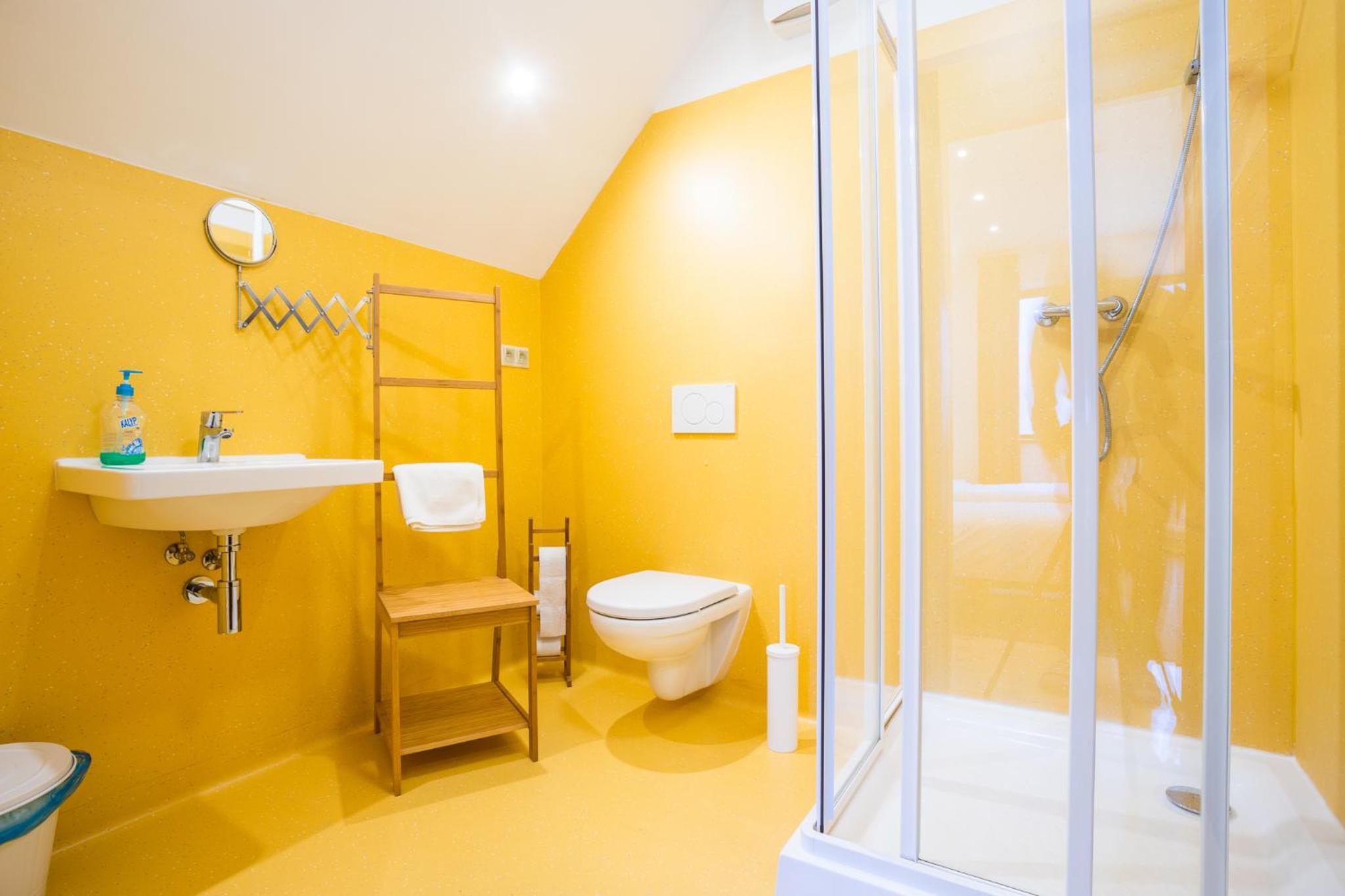 Standard Double Room - Photo 5