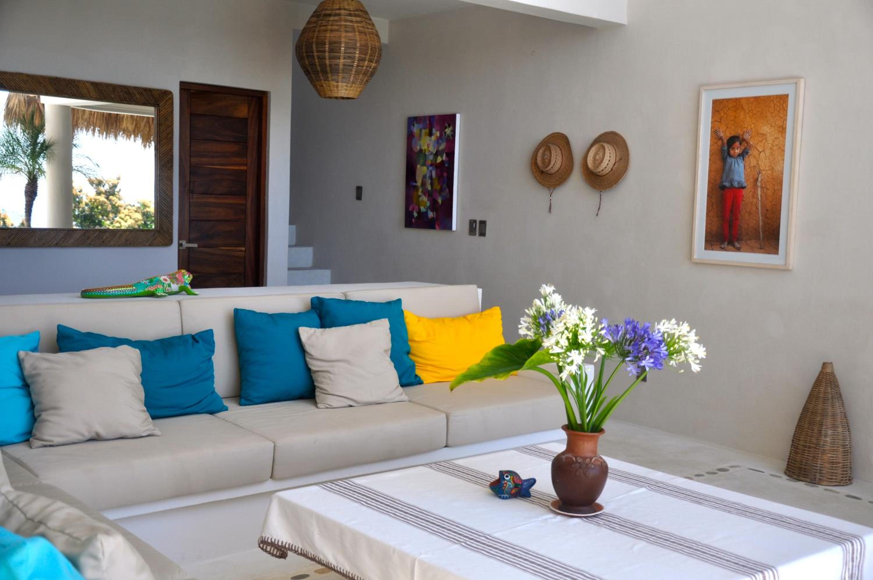 Villa with Sea View - Photo 4