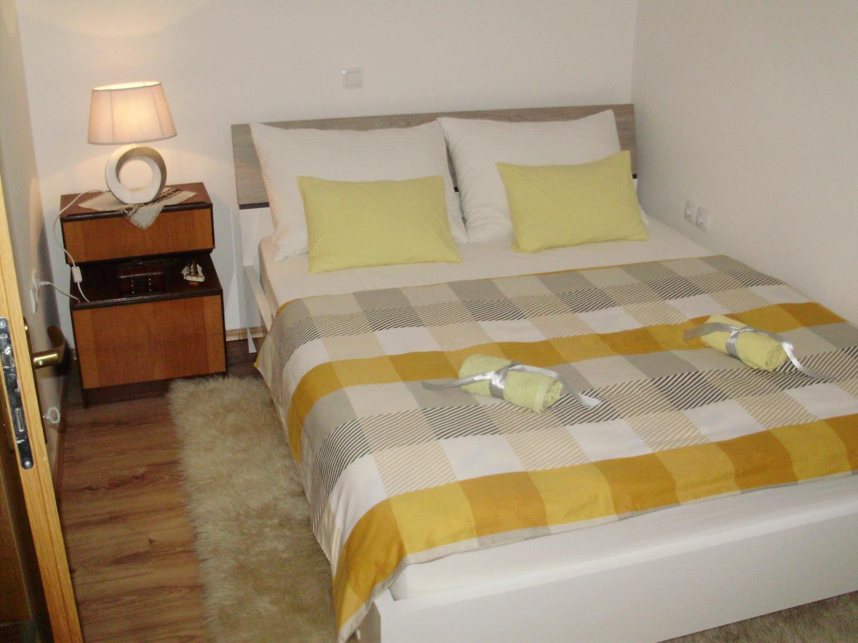 One-Bedroom Apartment - Photo 13