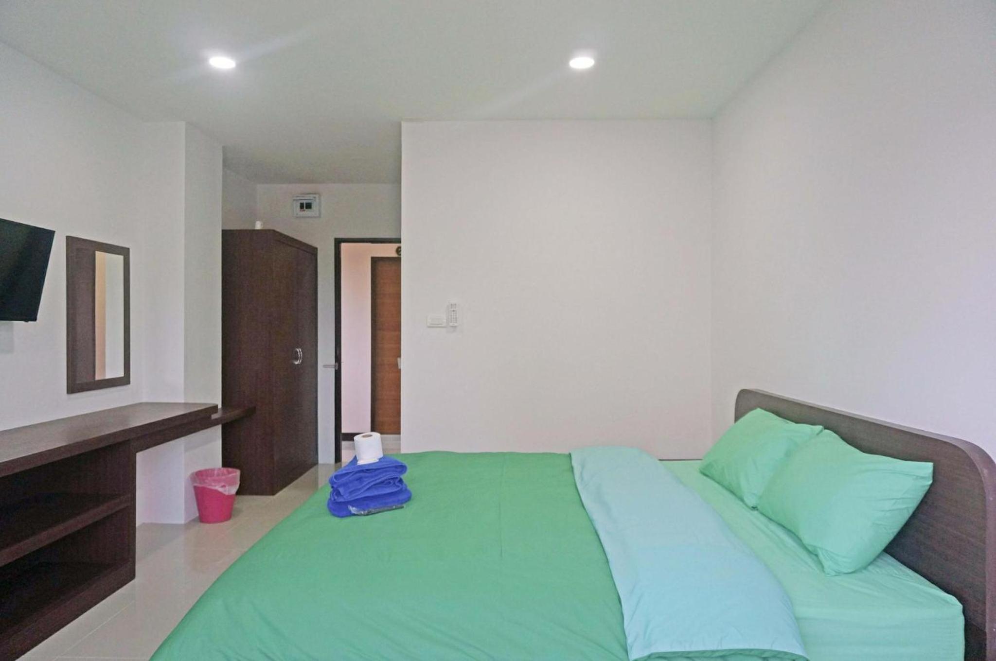 Apartment - Photo 38