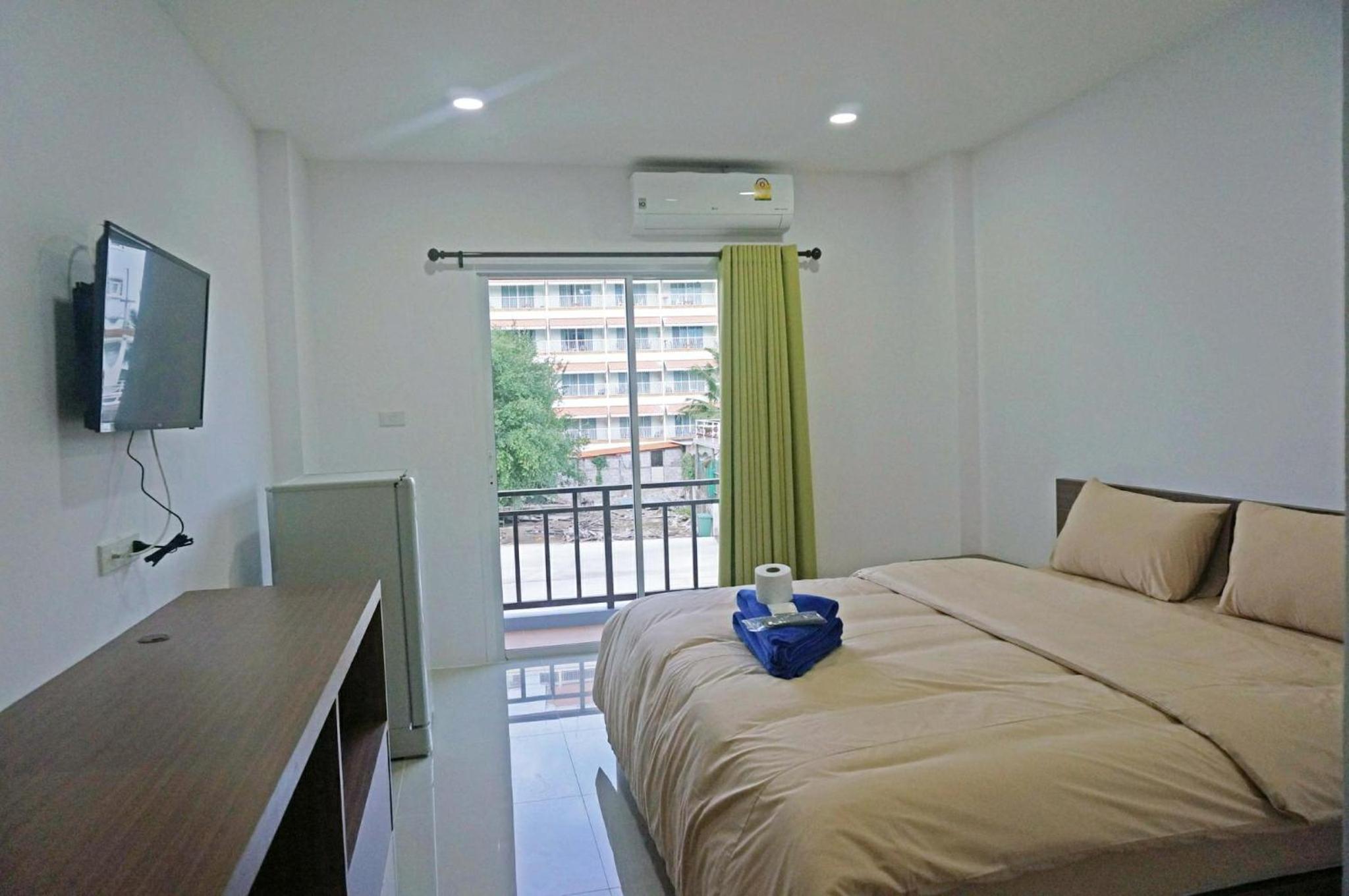 Apartment - Photo 23