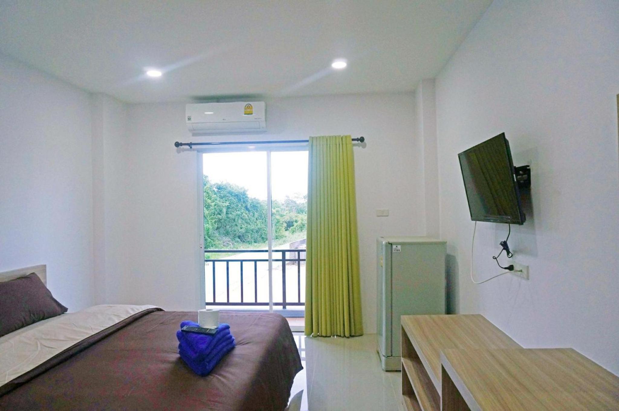 Apartment - Photo 13
