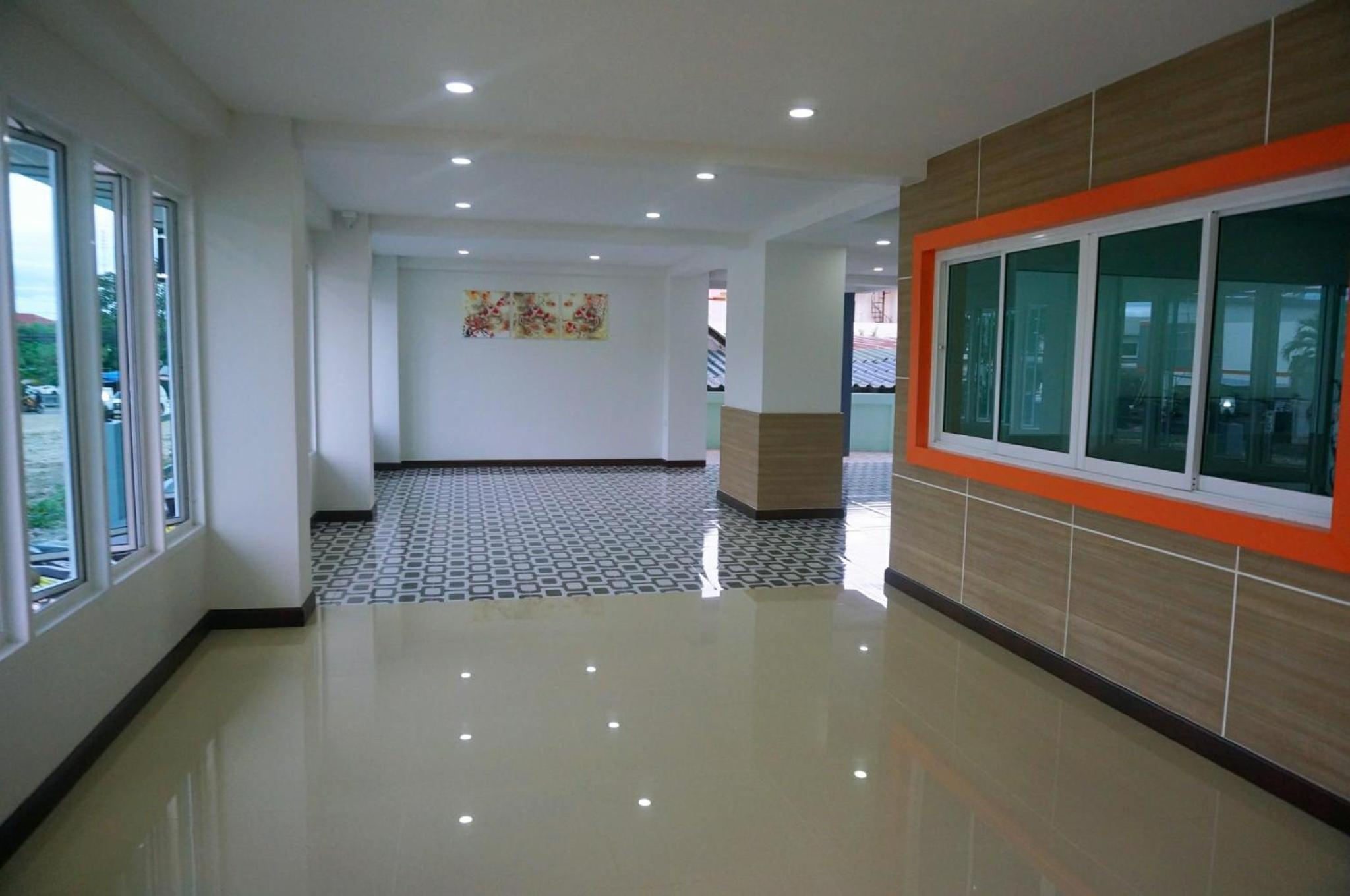 Apartment - Photo 5