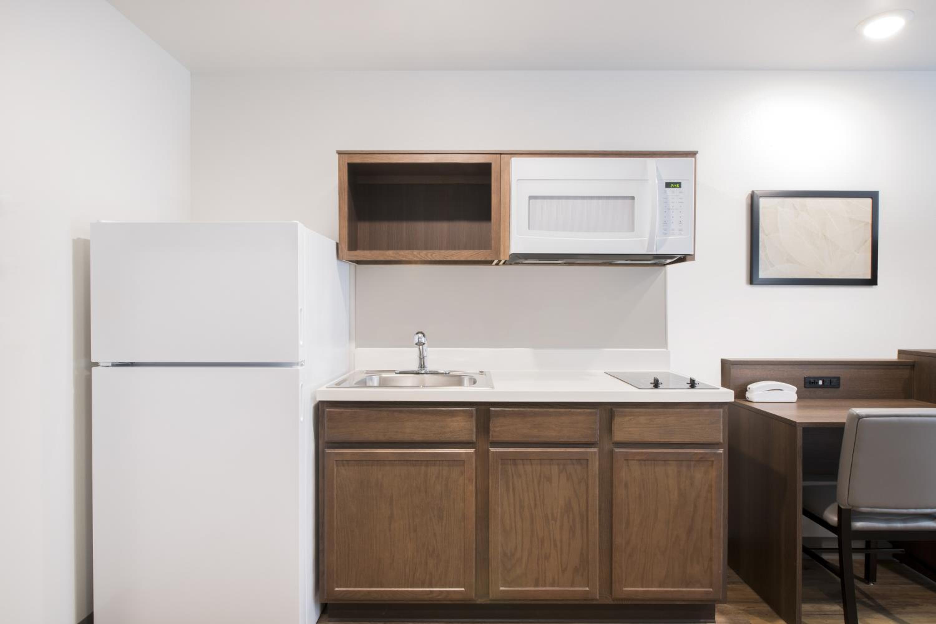 WoodSpring Suites Savannah Pooler, Photo 5