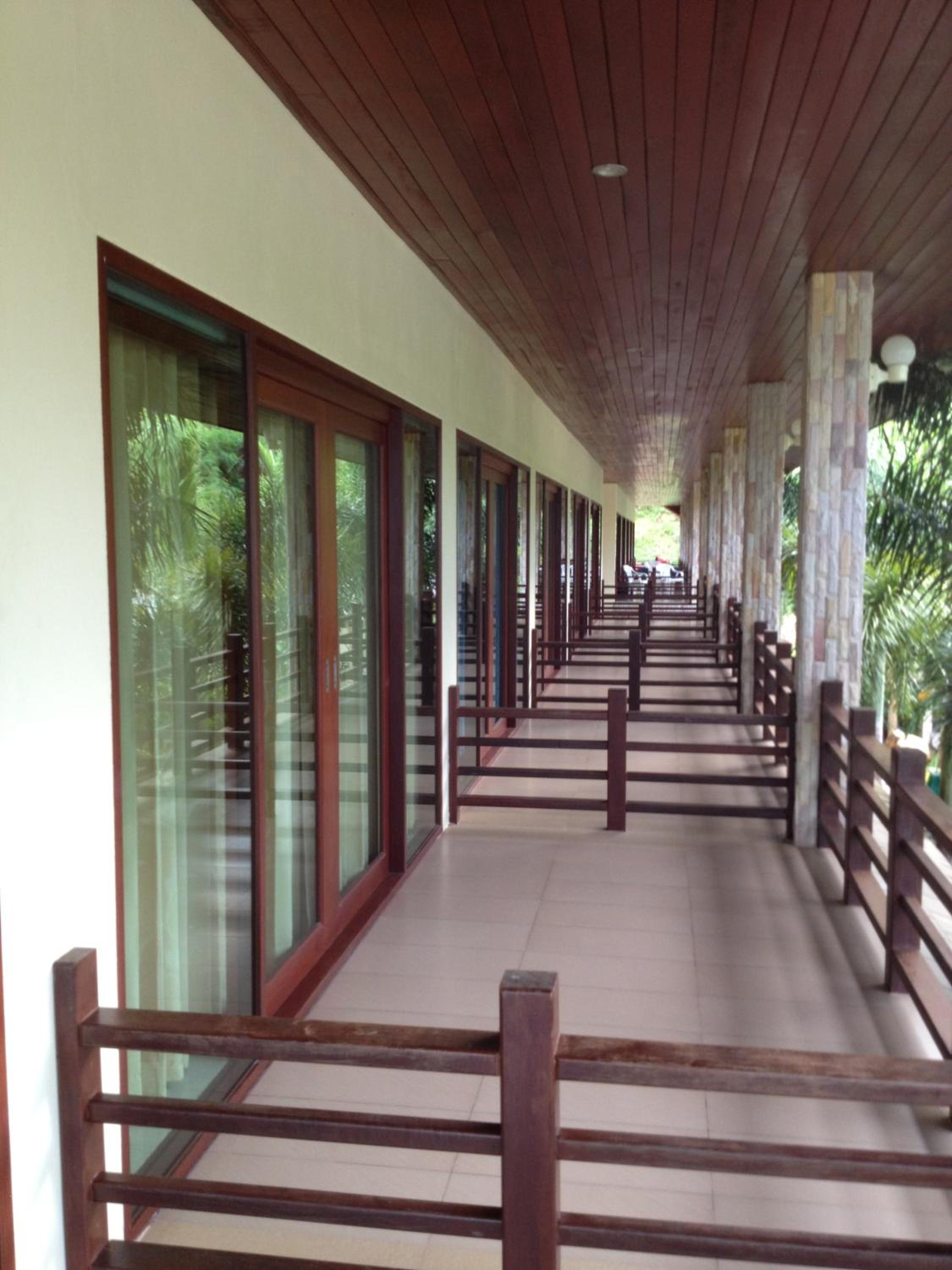 Deluxe Double Room with Balcony - Photo 3