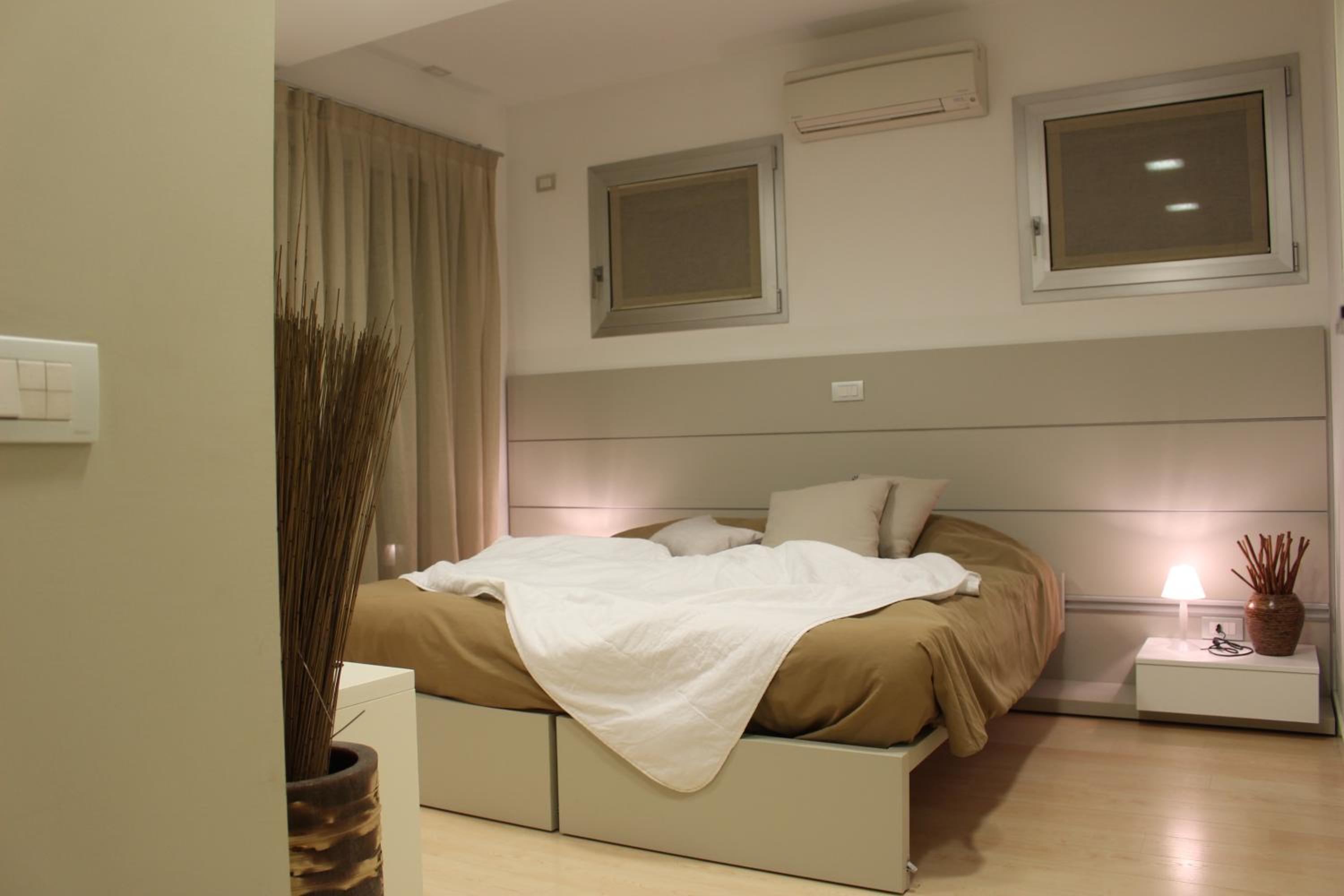Double or Twin Room with Private Bathroom photo 2