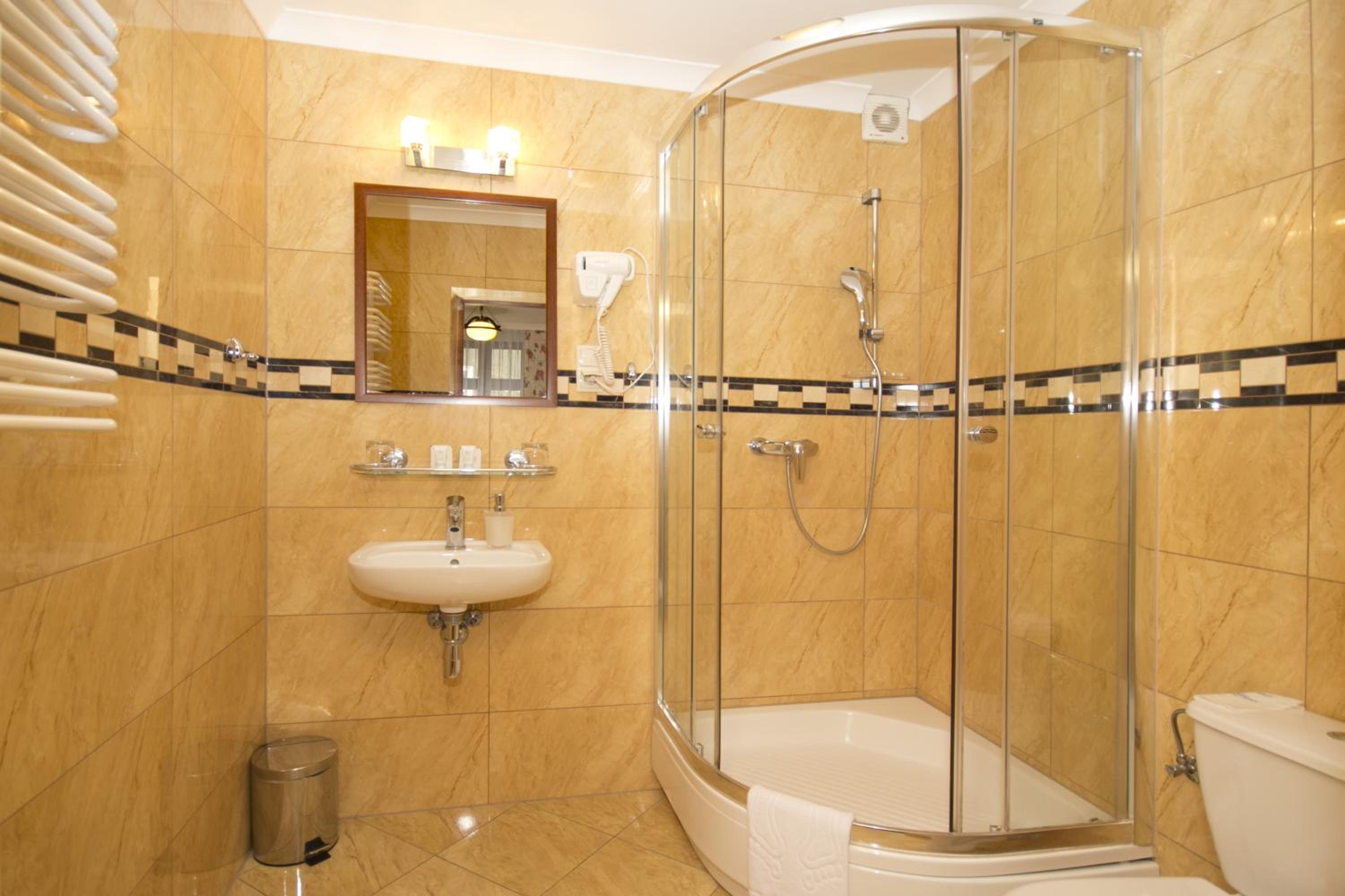 Double Room - Photo 5