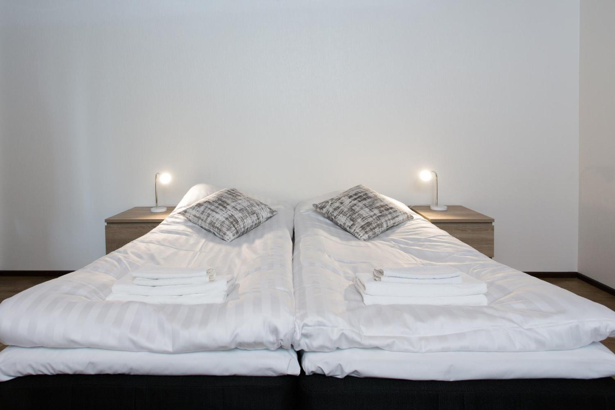 Twin Room with Lake View photo 1