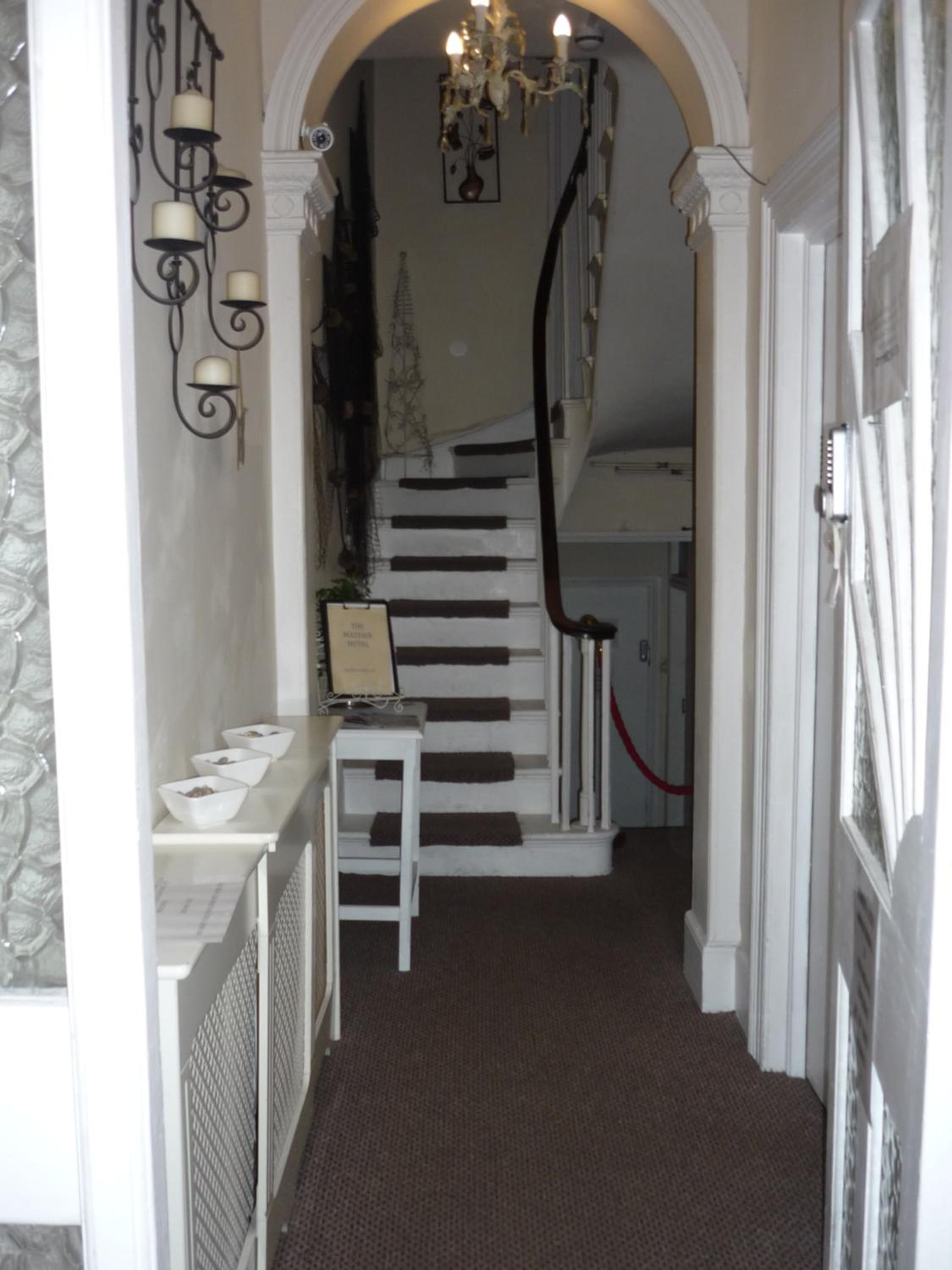 Deluxe Double Room with Shower - Photo 3
