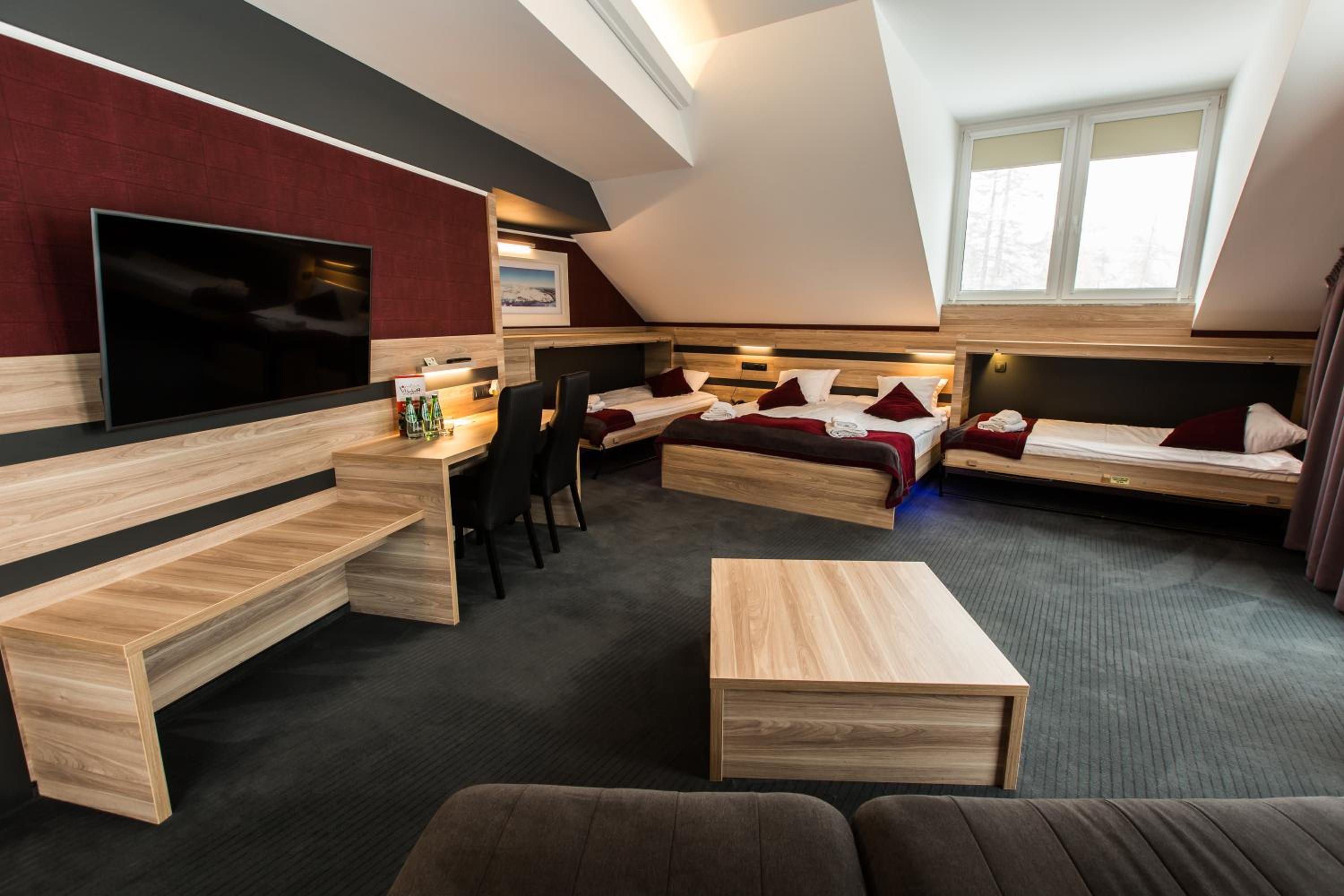 Superior Quadruple Room - Photo 33