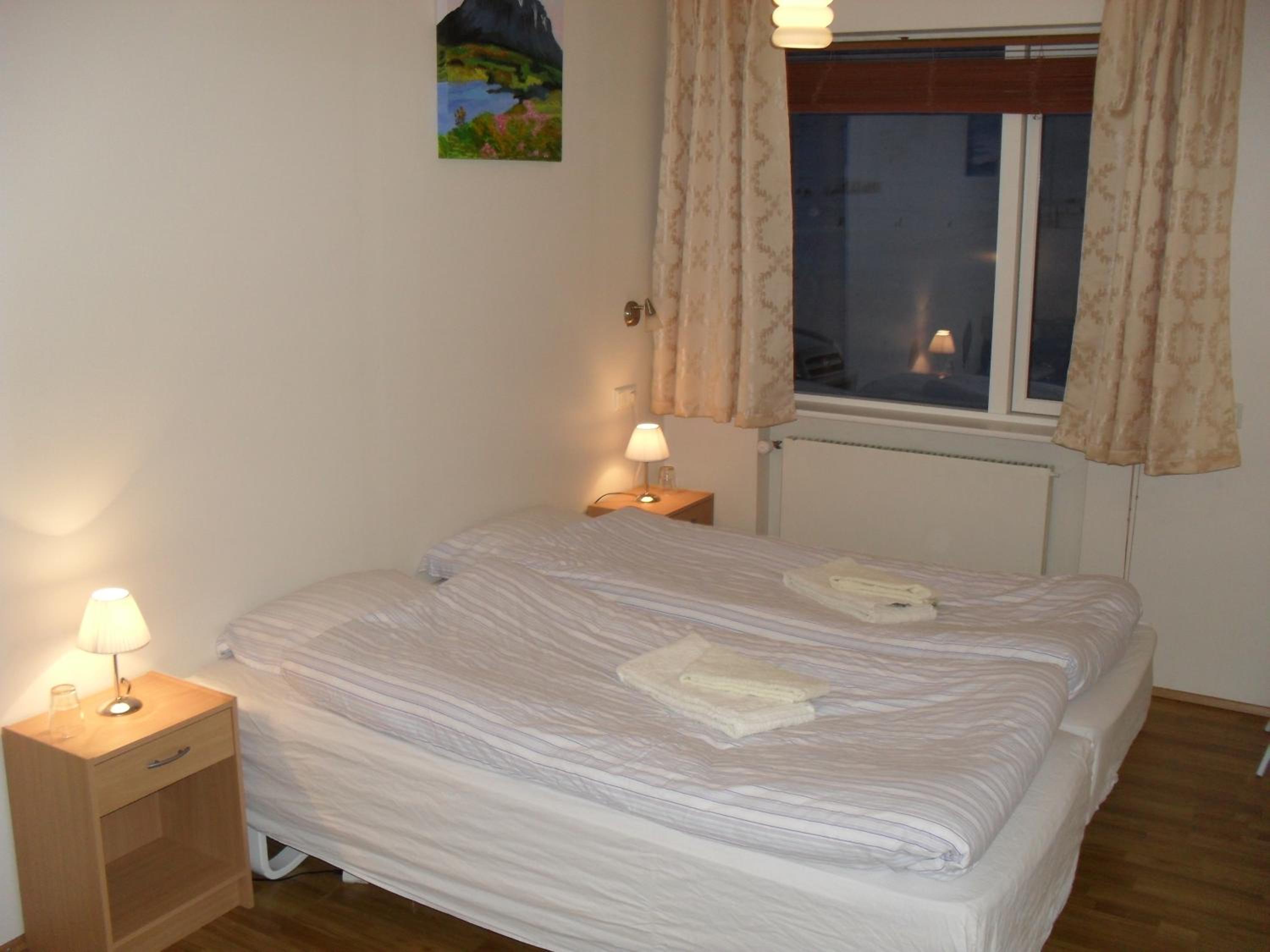 Double or Twin Room with Shared Bathroom photo 3