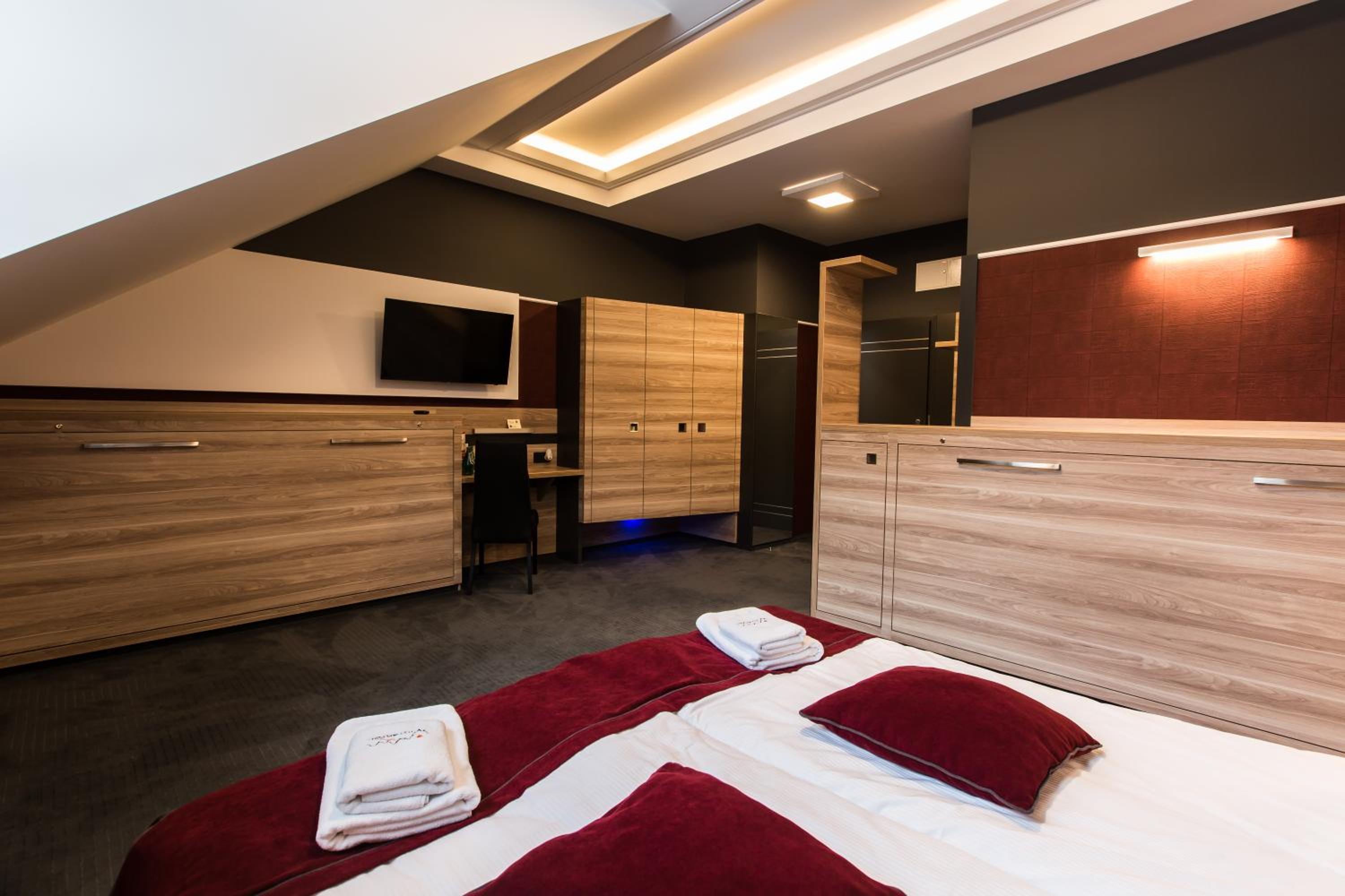 Superior Double Room - Photo 7
