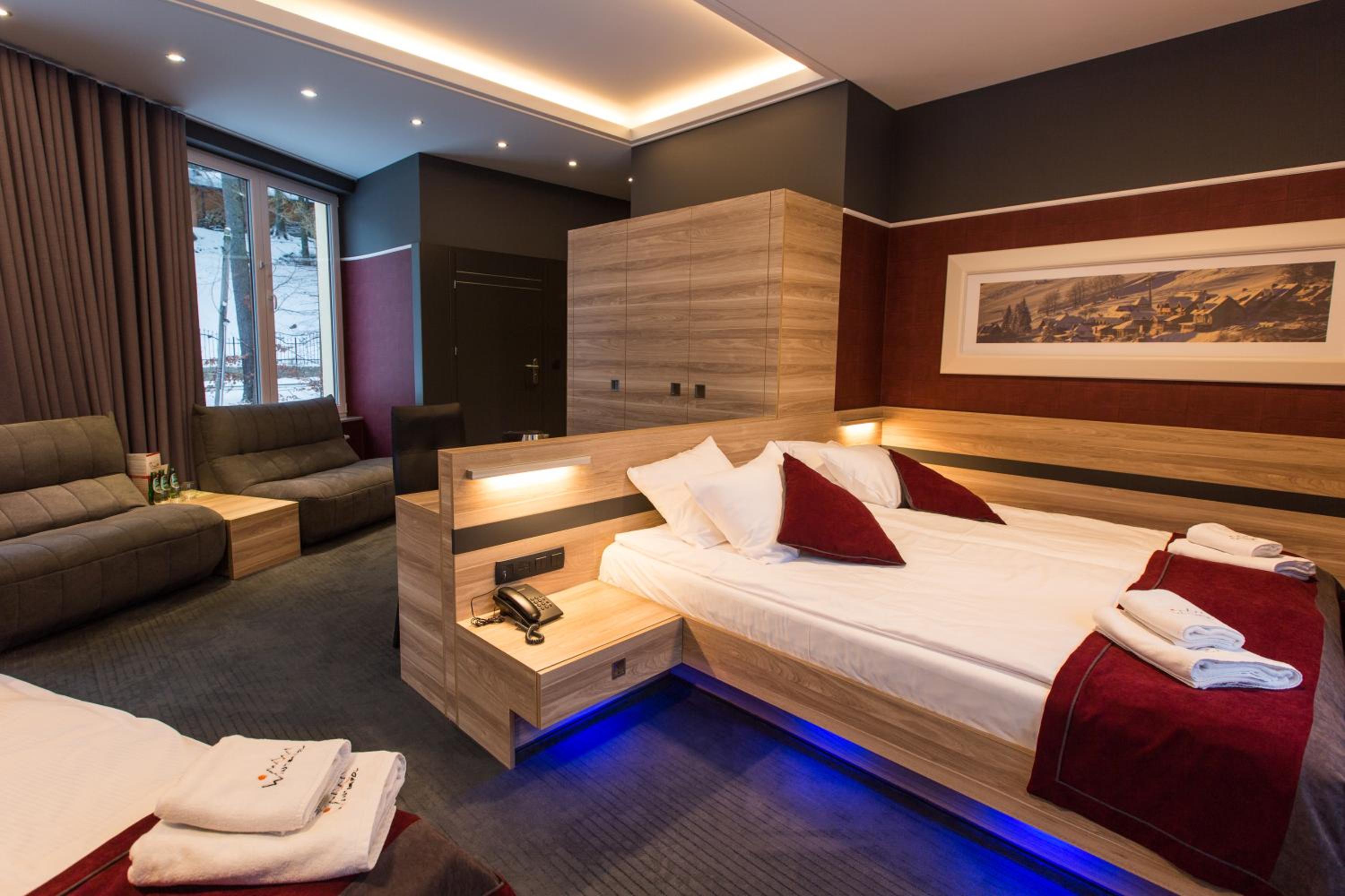 Superior Quadruple Room - Photo 36