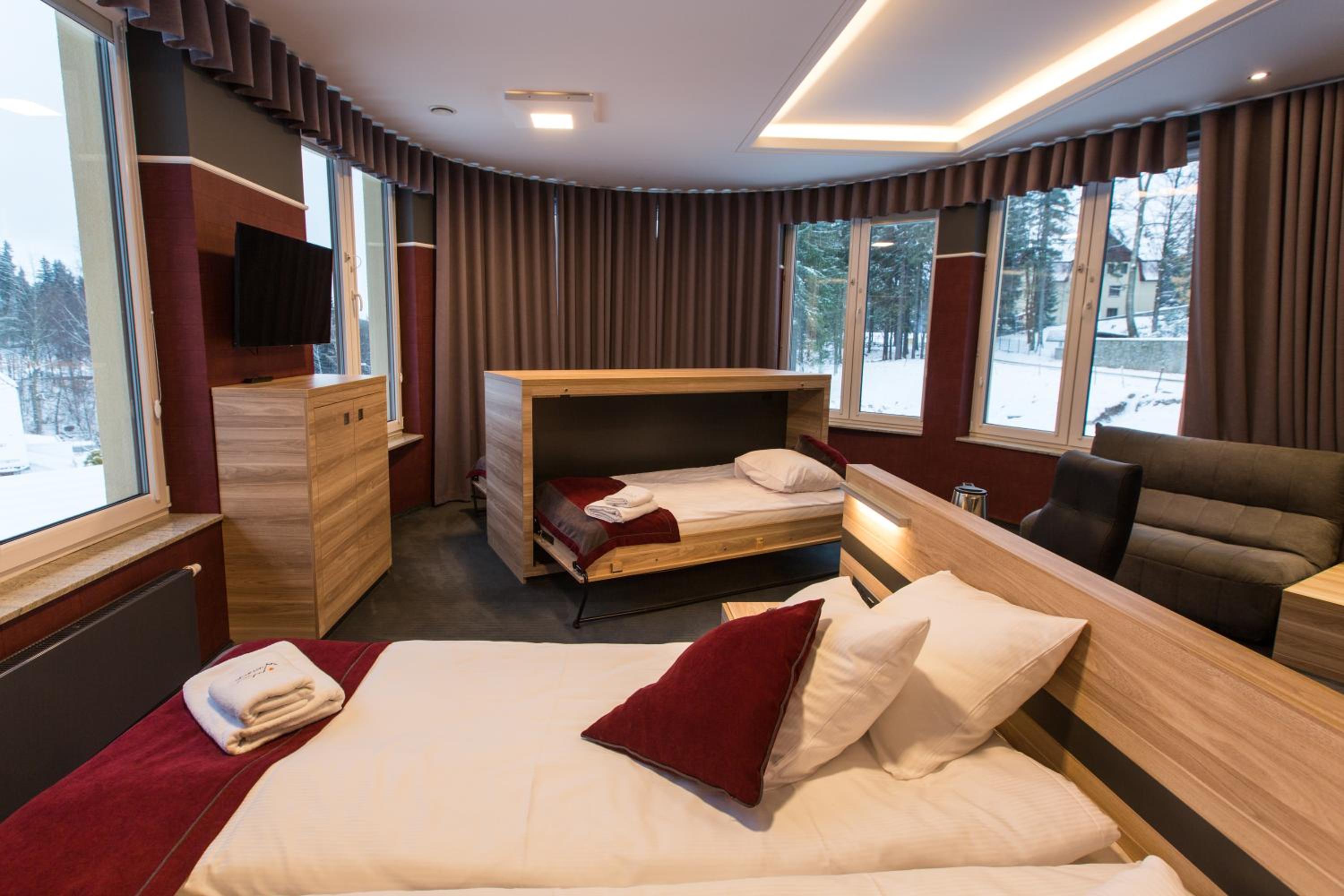 Superior Quadruple Room - Photo 37