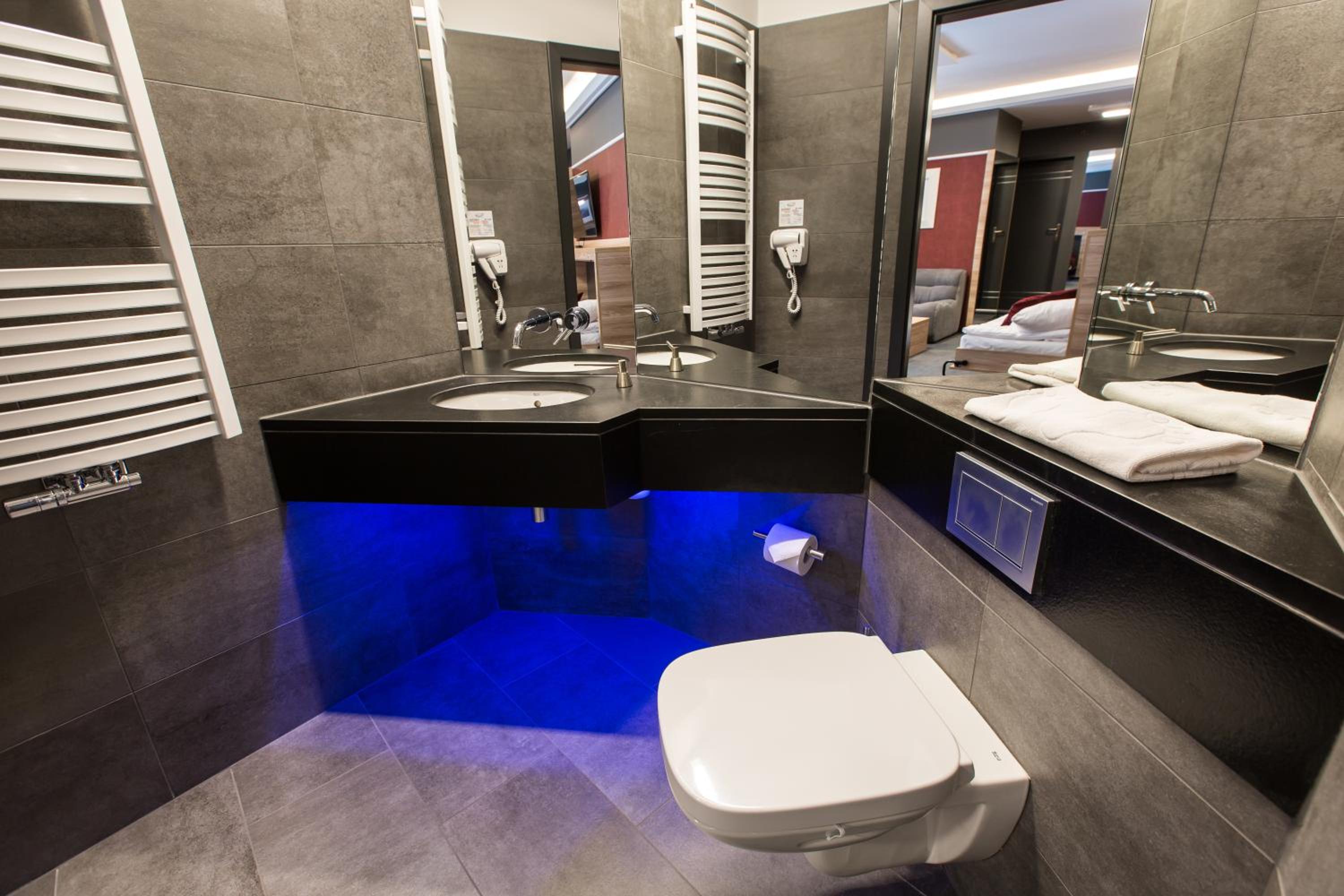 Superior Double Room - Photo 12
