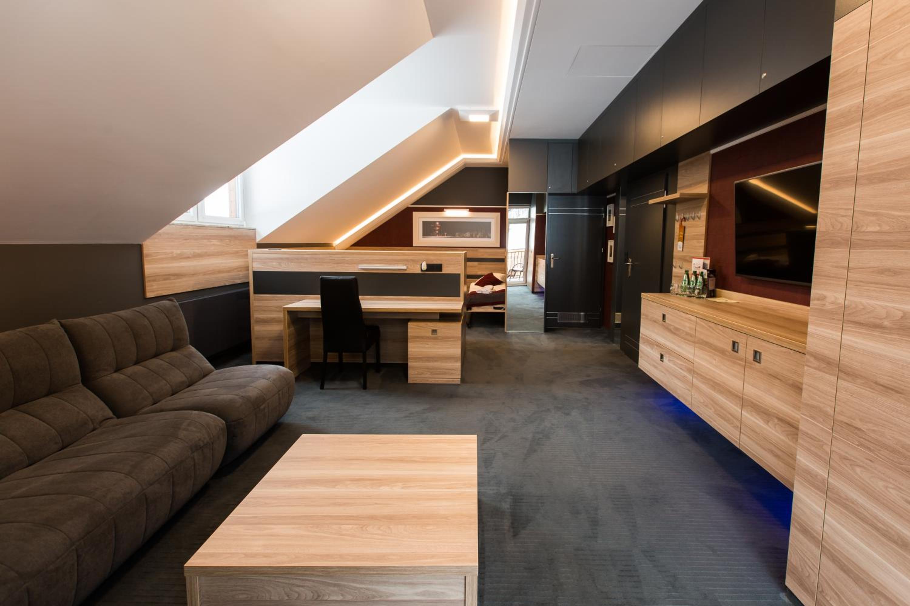 Superior Quadruple Room - Photo 4
