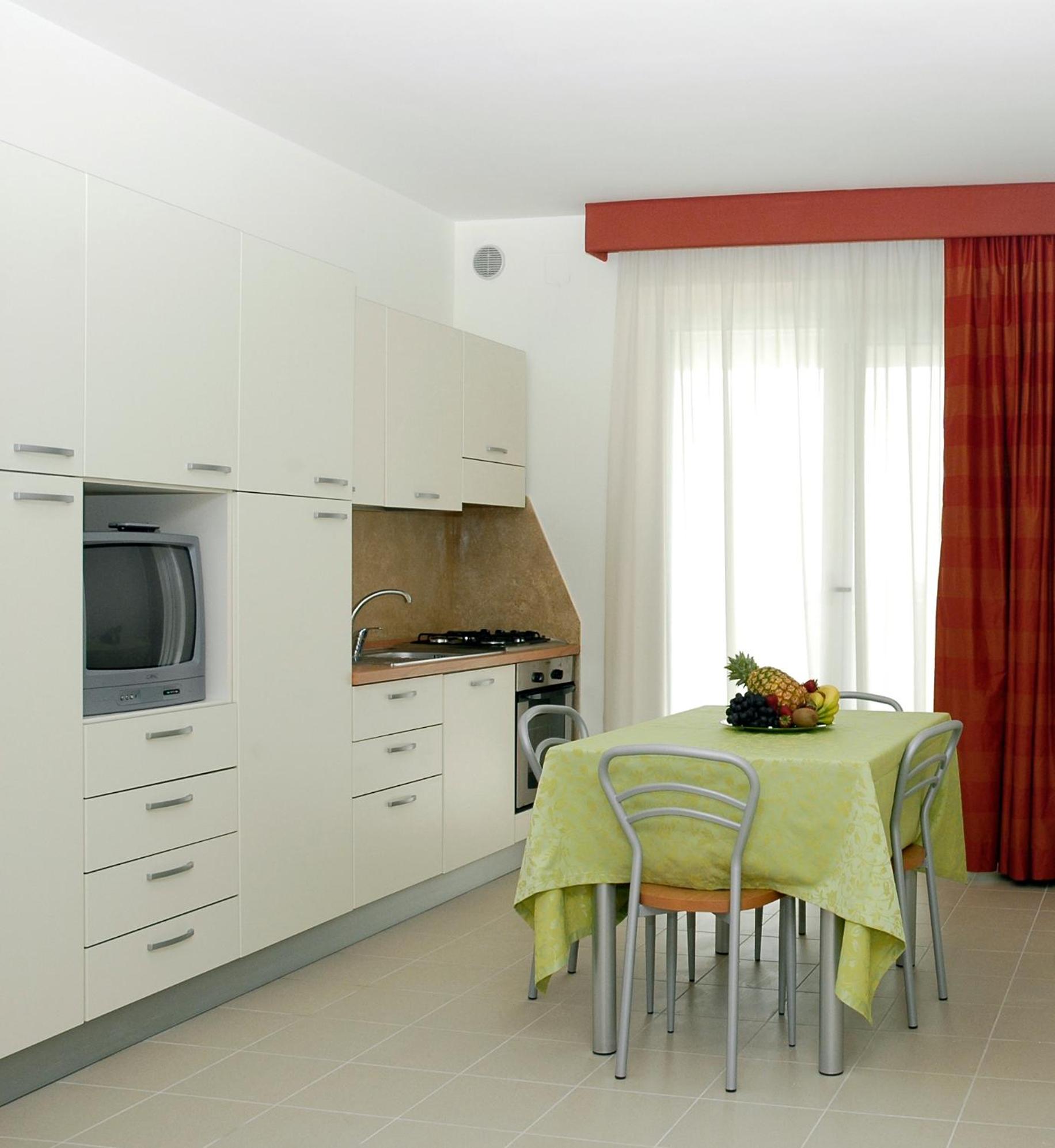 One-Bedroom Apartment (4 Adults) photo 3