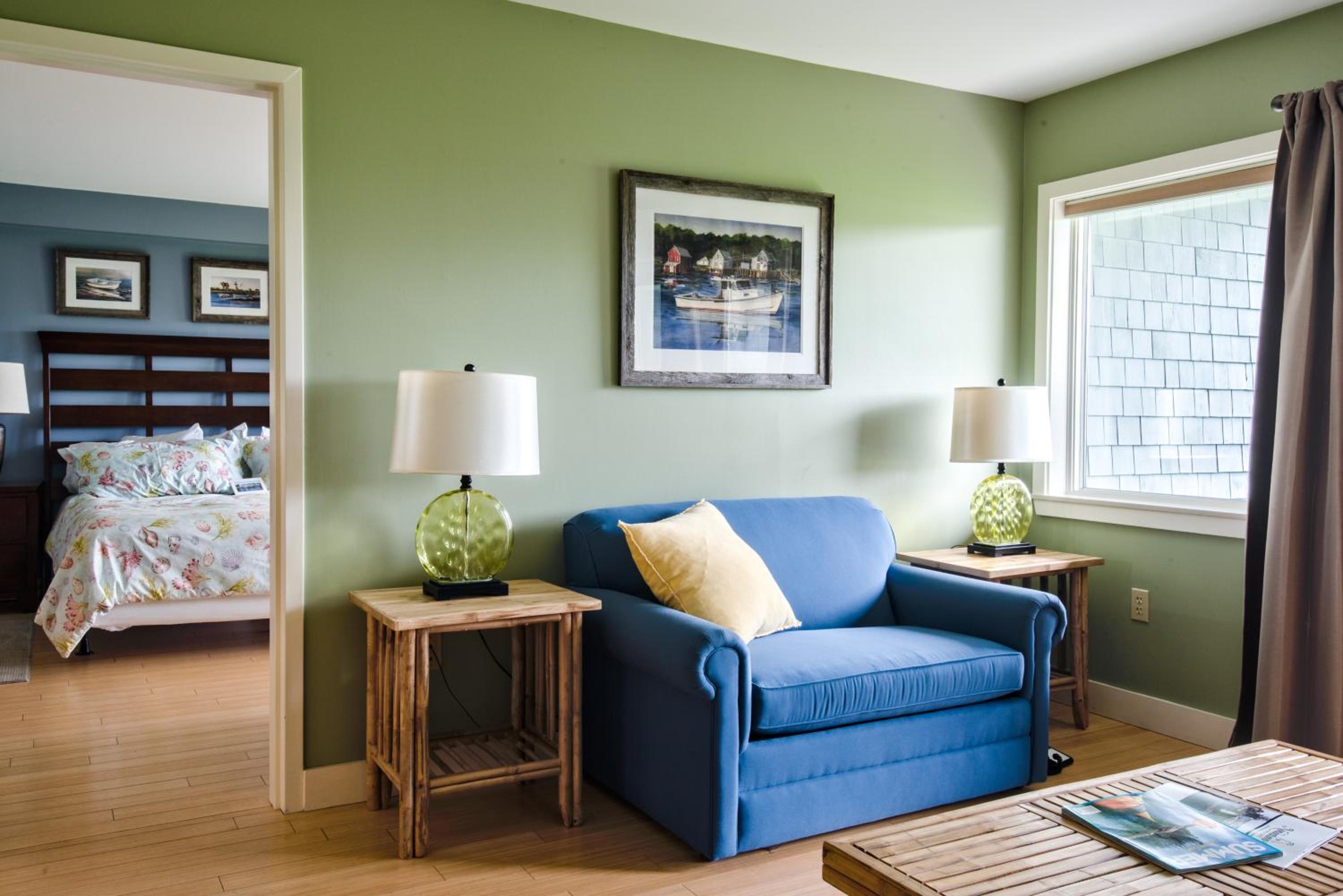 Portside Two Room Family Unit King & Two Twin Sleeper Sofas