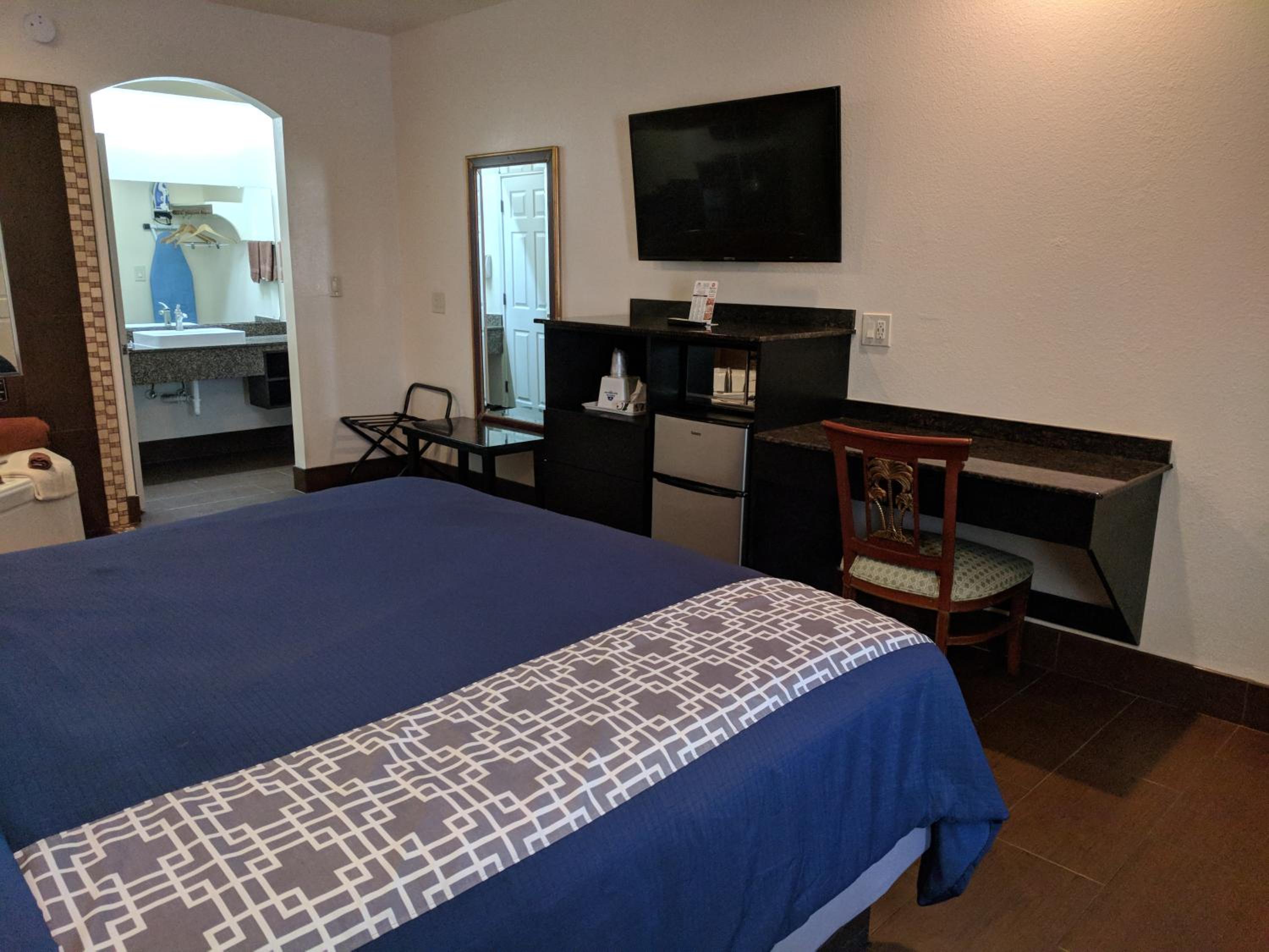 King Room with Spa Bath - Non-Smoking - Photo 1